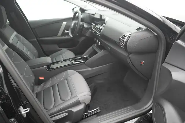 Citroen C4 view 8