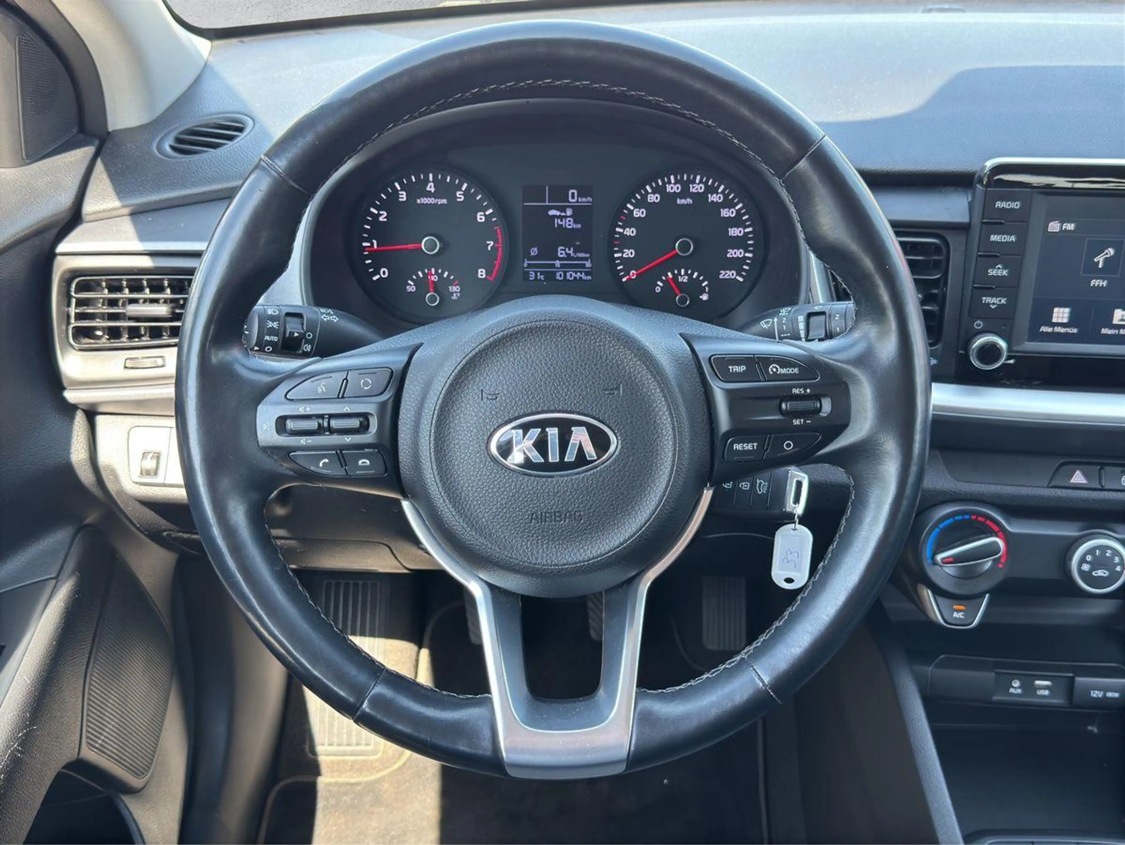Kia Stonic 1.2 Edition7 Klima Sitz+Lenkheiz Einparkh — photo 13