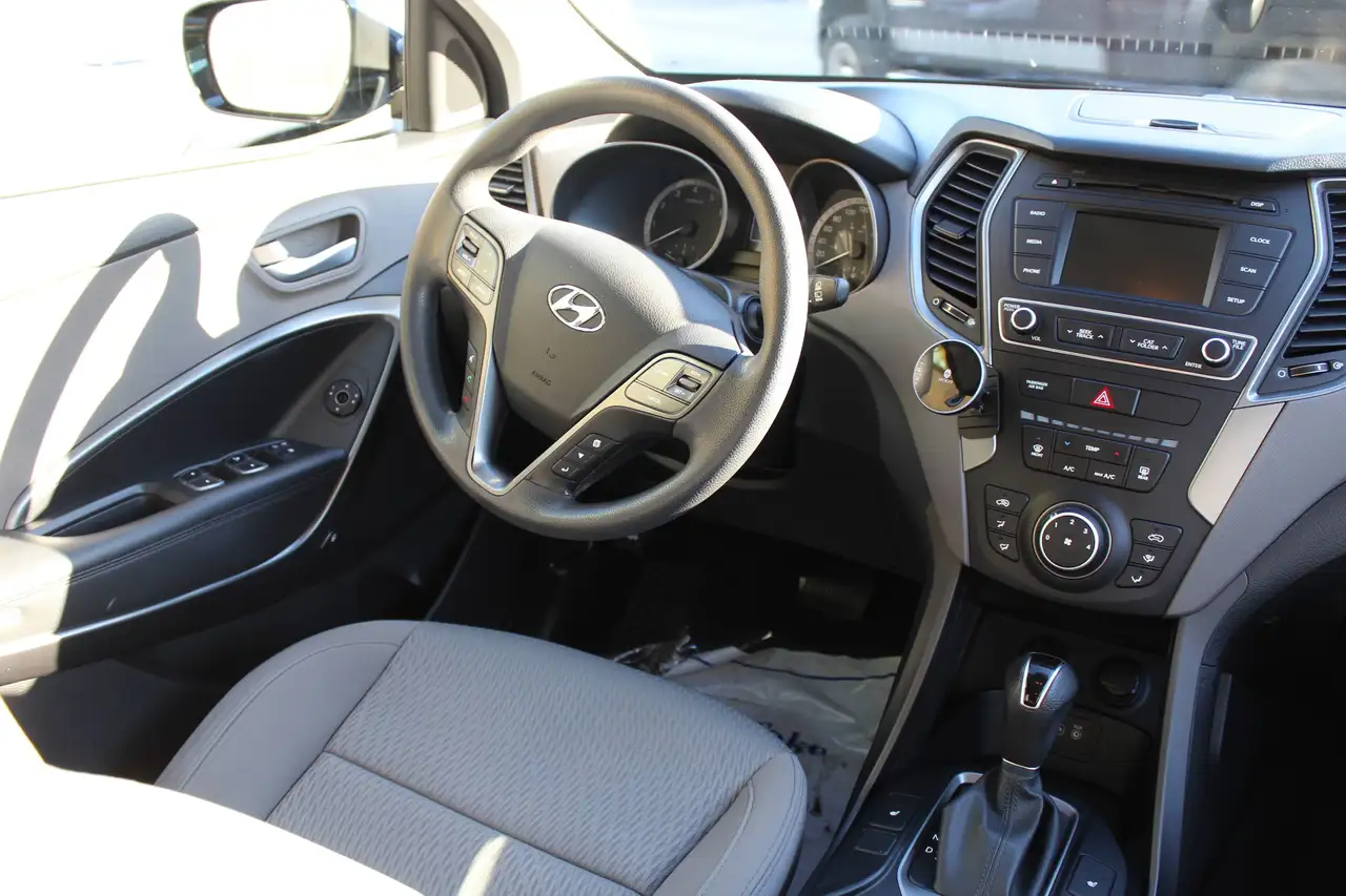 Hyundai SANTA FE снимка Hyundai SANTA FE