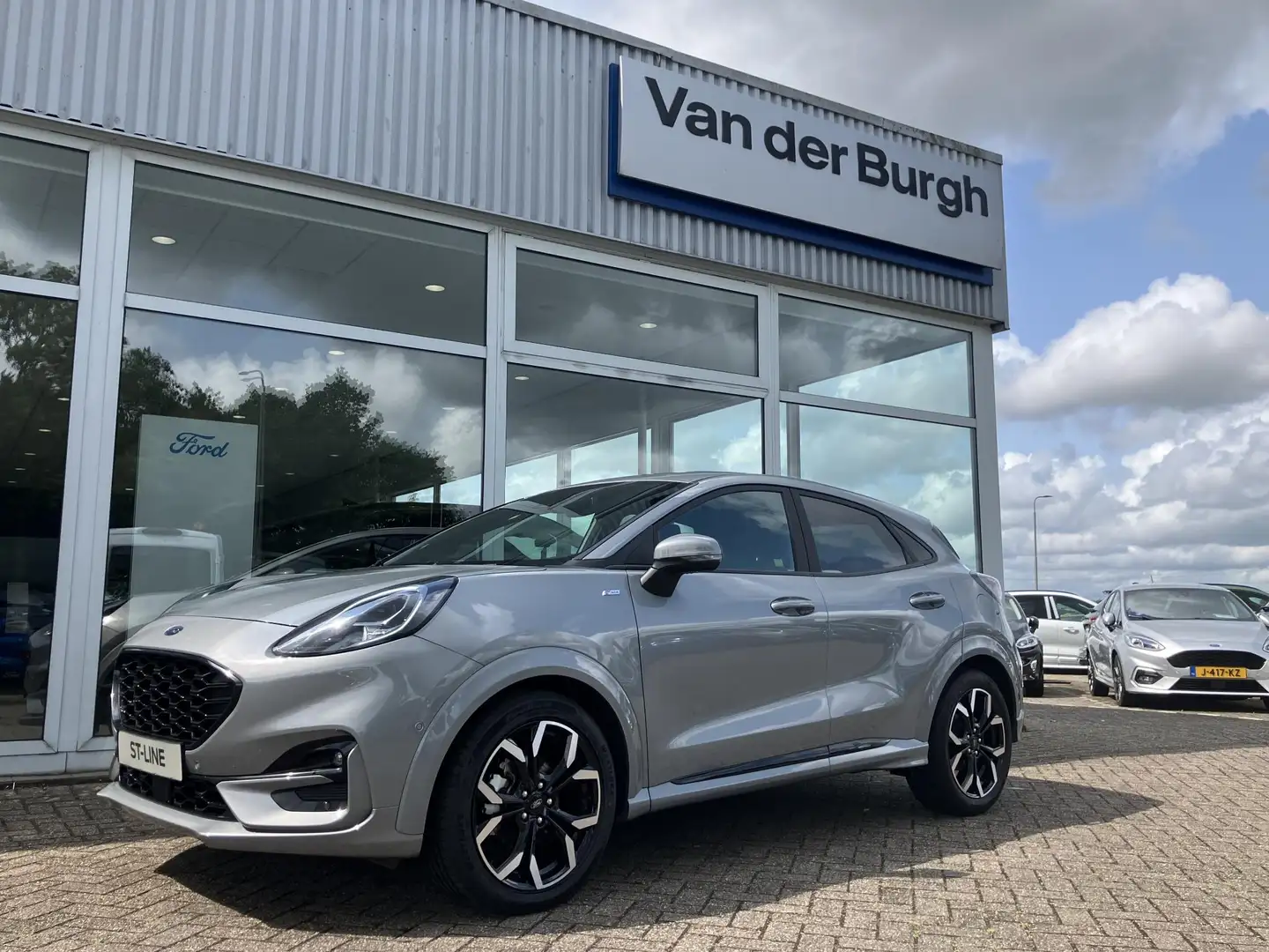 Ford Puma ST-Line X 1.0 ECOboost Hybrid 155pk Powershift aut Zilver - 2