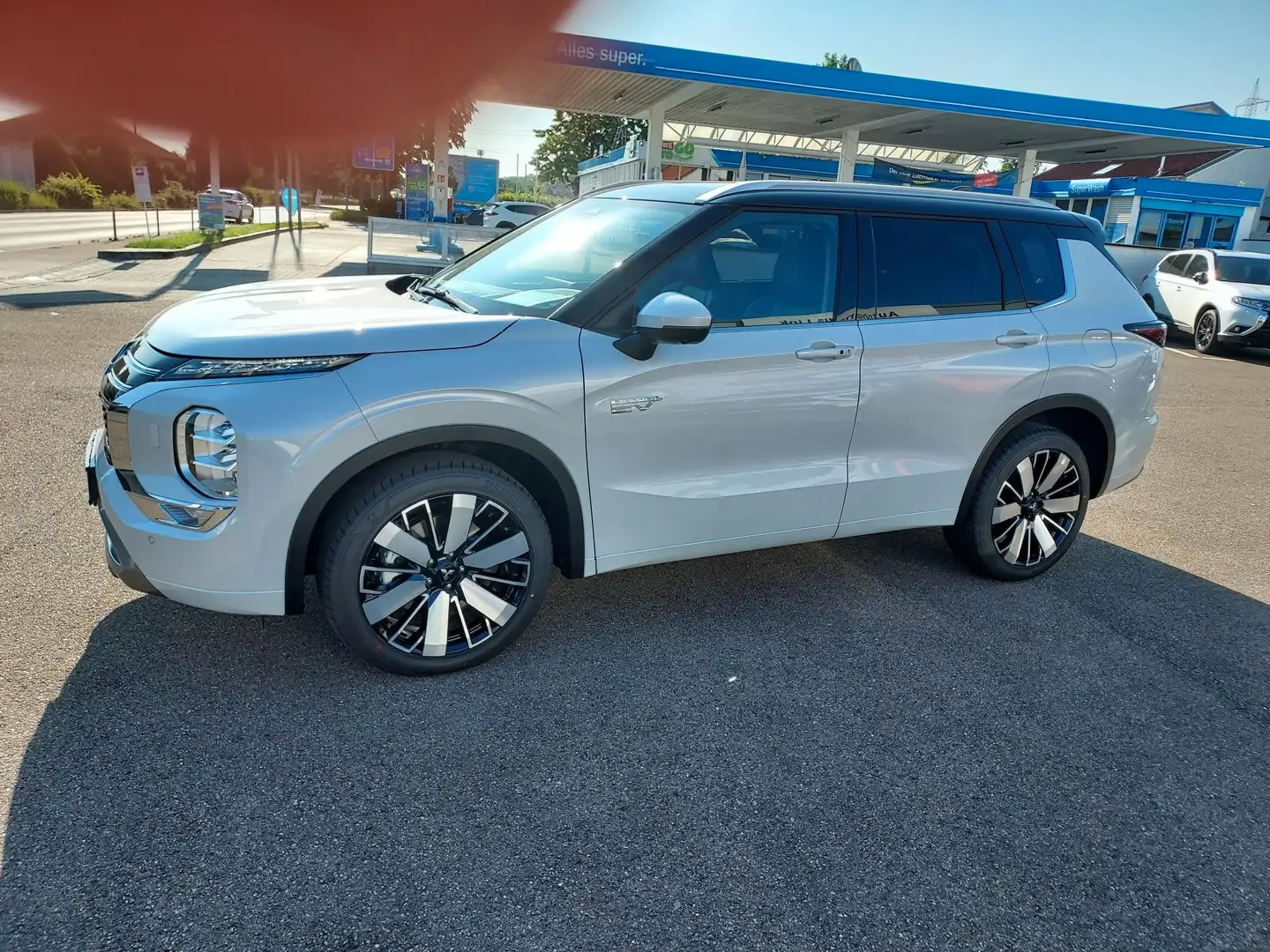 Mitsubishi Outlander 2.4 4WD Plug-In Hybrid Top Weiß - 2