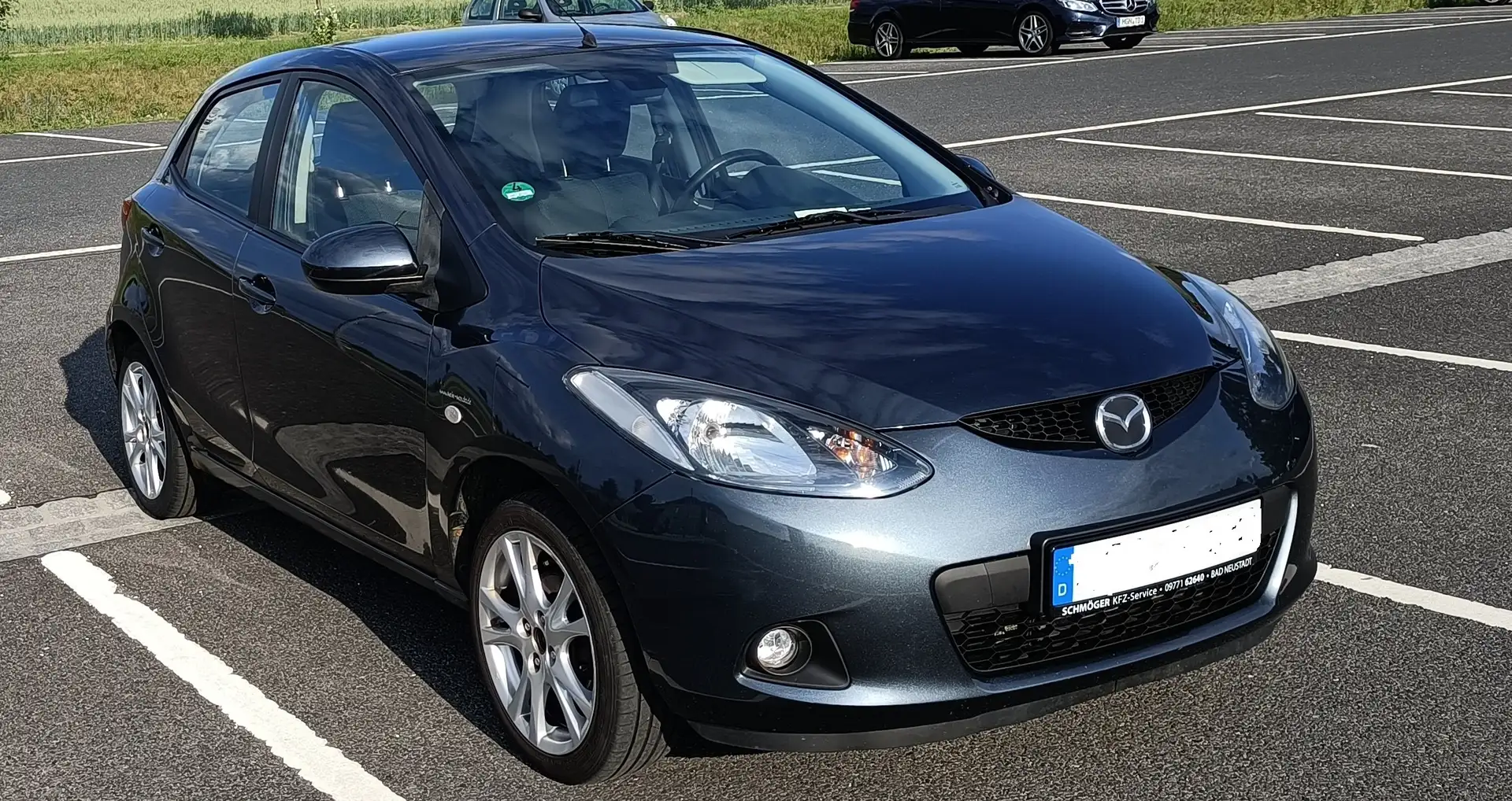 Mazda 2 2 1.5 Impression Grau - 1