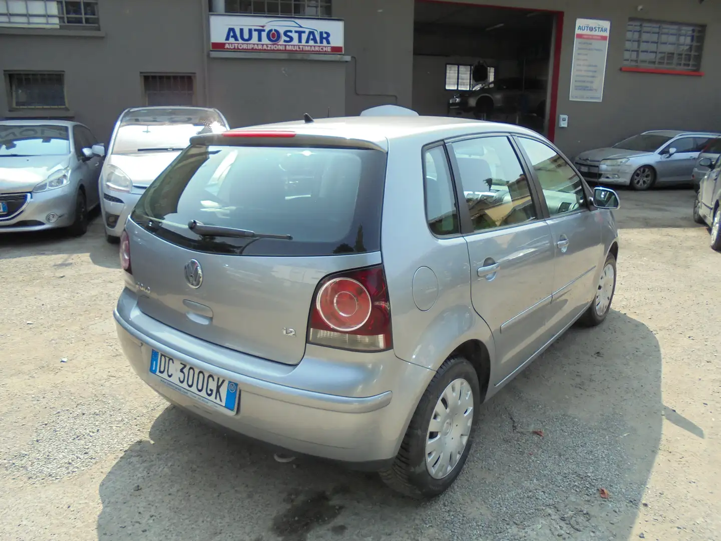 Volkswagen Polo 5p 1.2 Trendline Argento - 2