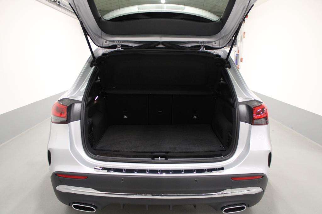 Mercedes-Benz GLA 180