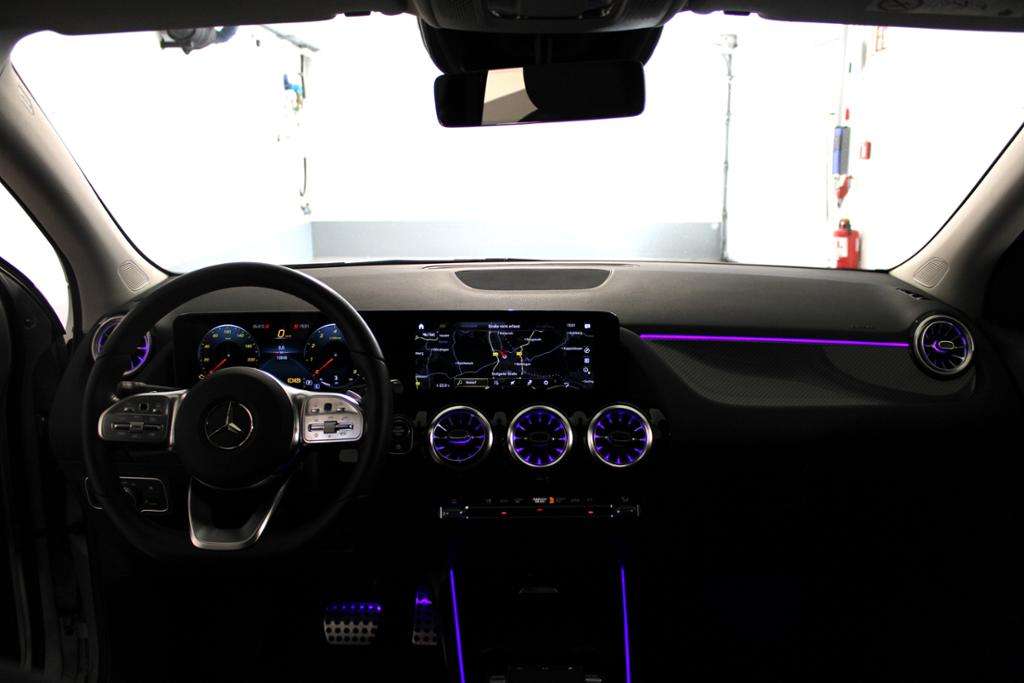 Mercedes-Benz GLA 180