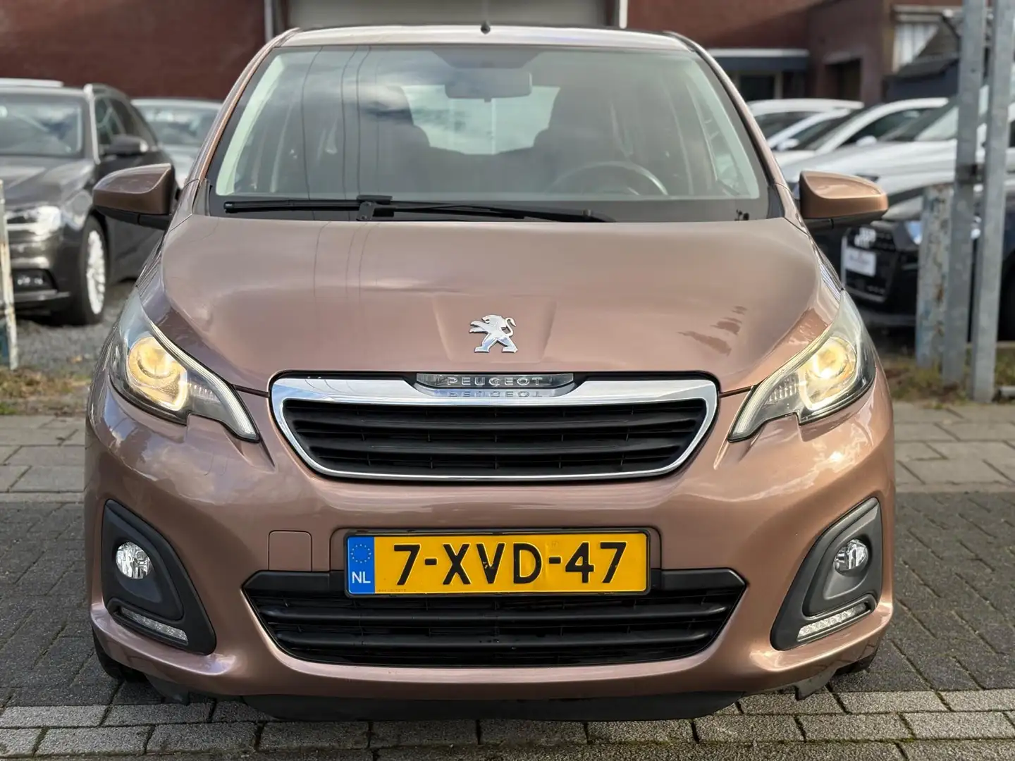 Peugeot 108 1.0 e-VTi Active | Leuke uitvoering | Airco | Deal Braun - 2