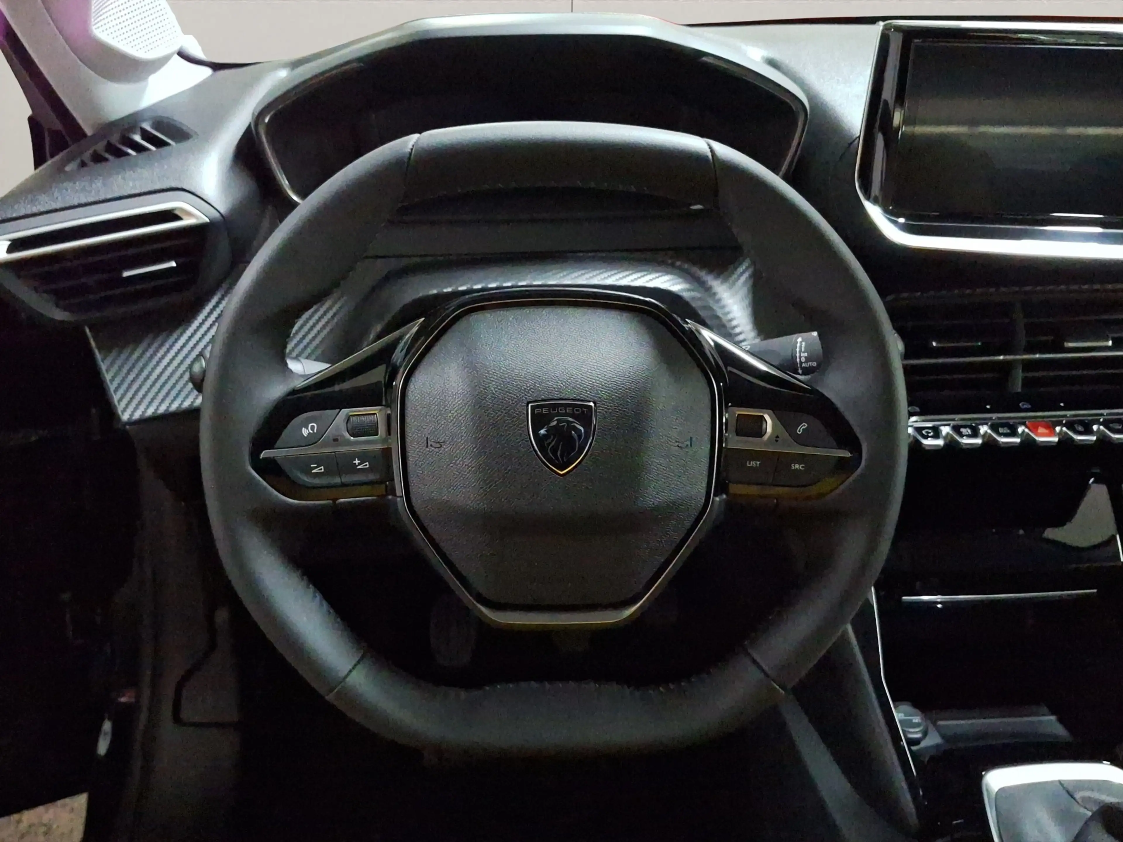 Peugeot 208 1.2 Turbo 100 Allure LED+Navi+SHZ+360+Kam. — photo 8