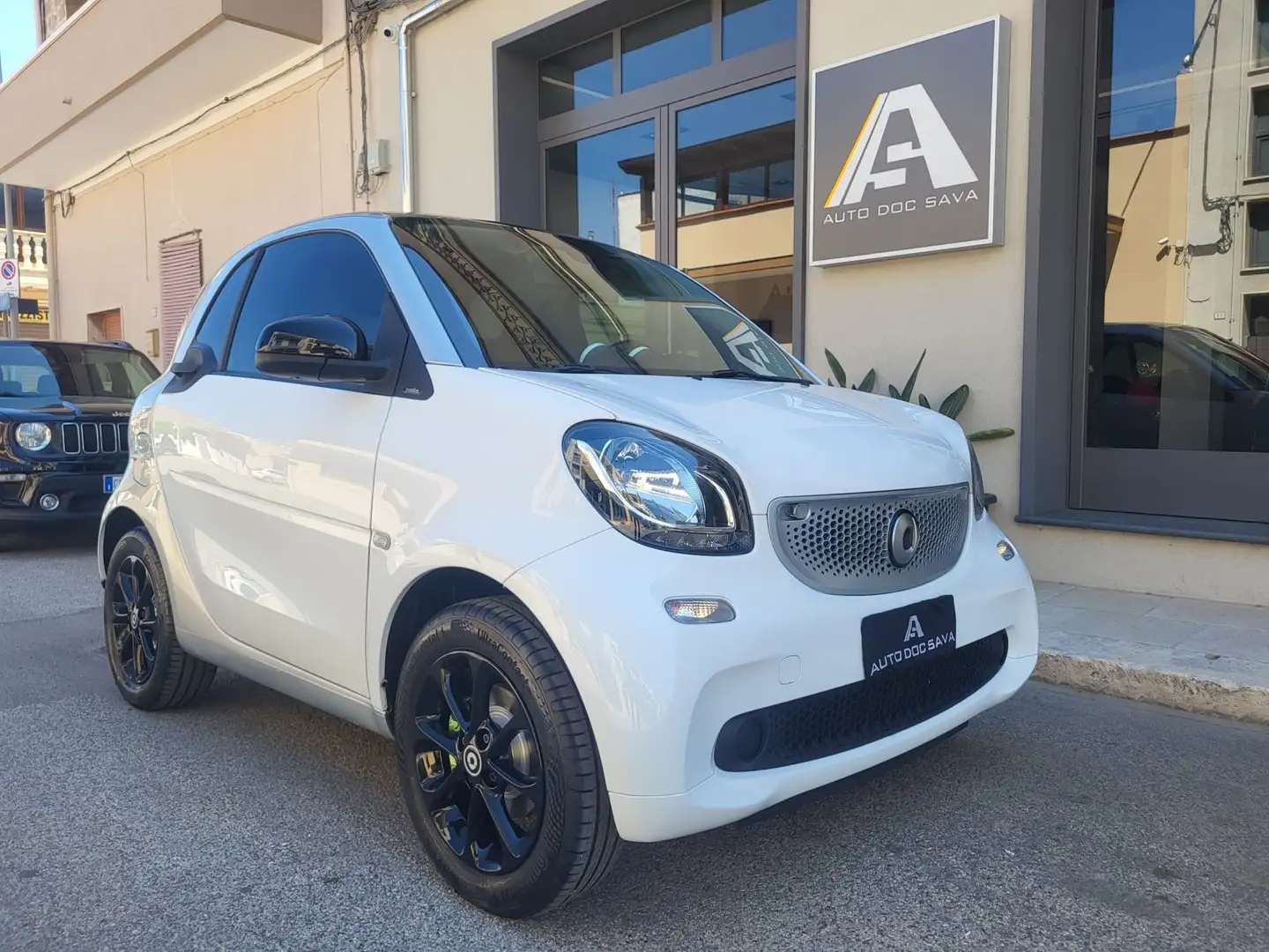 smart forTwo 1.0 90Cv Turbo Passion+Tetto+Led+Navy+Autom... Bianco - 1