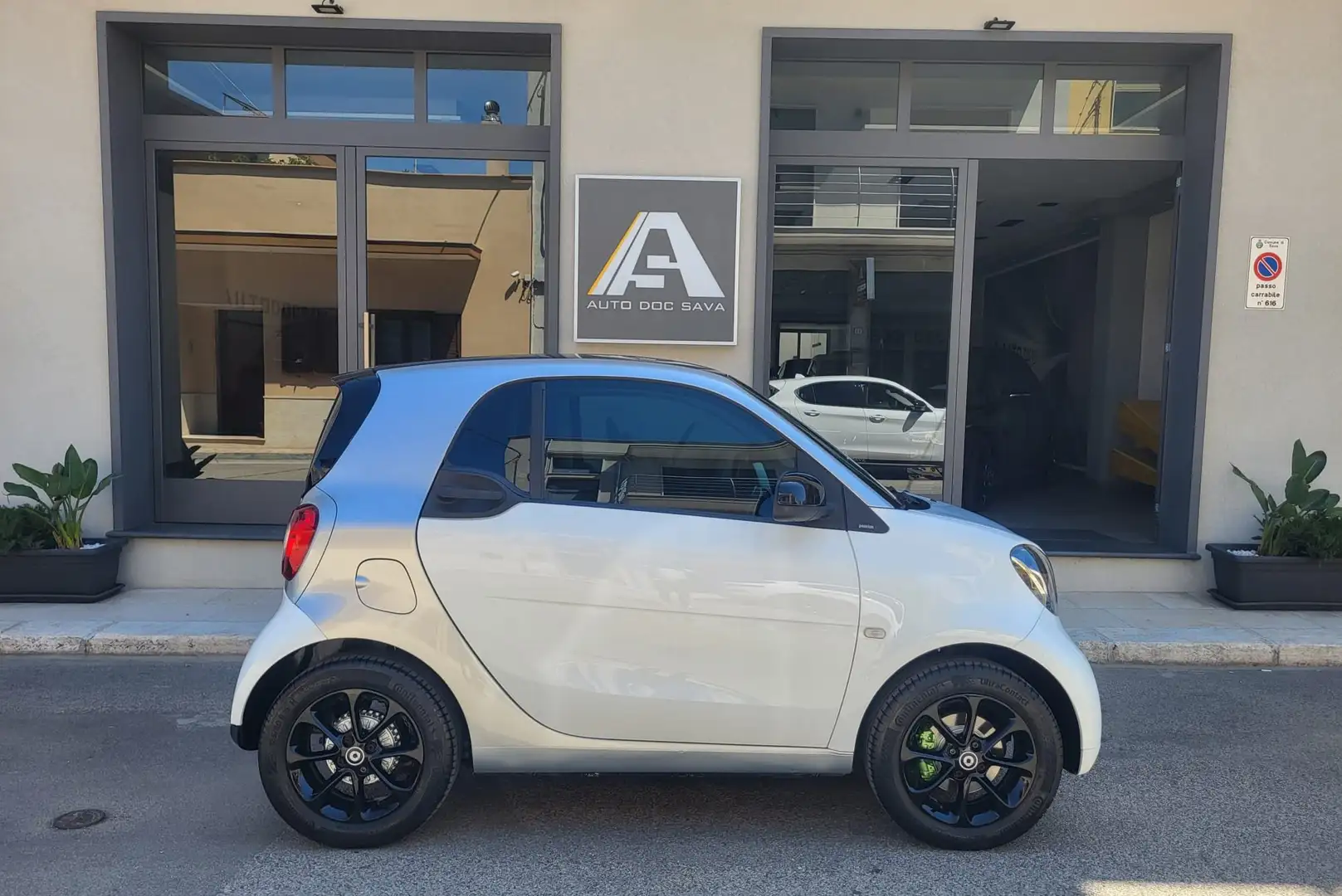smart forTwo 1.0 90Cv Turbo Passion+Tetto+Led+Navy+Autom... Bianco - 2