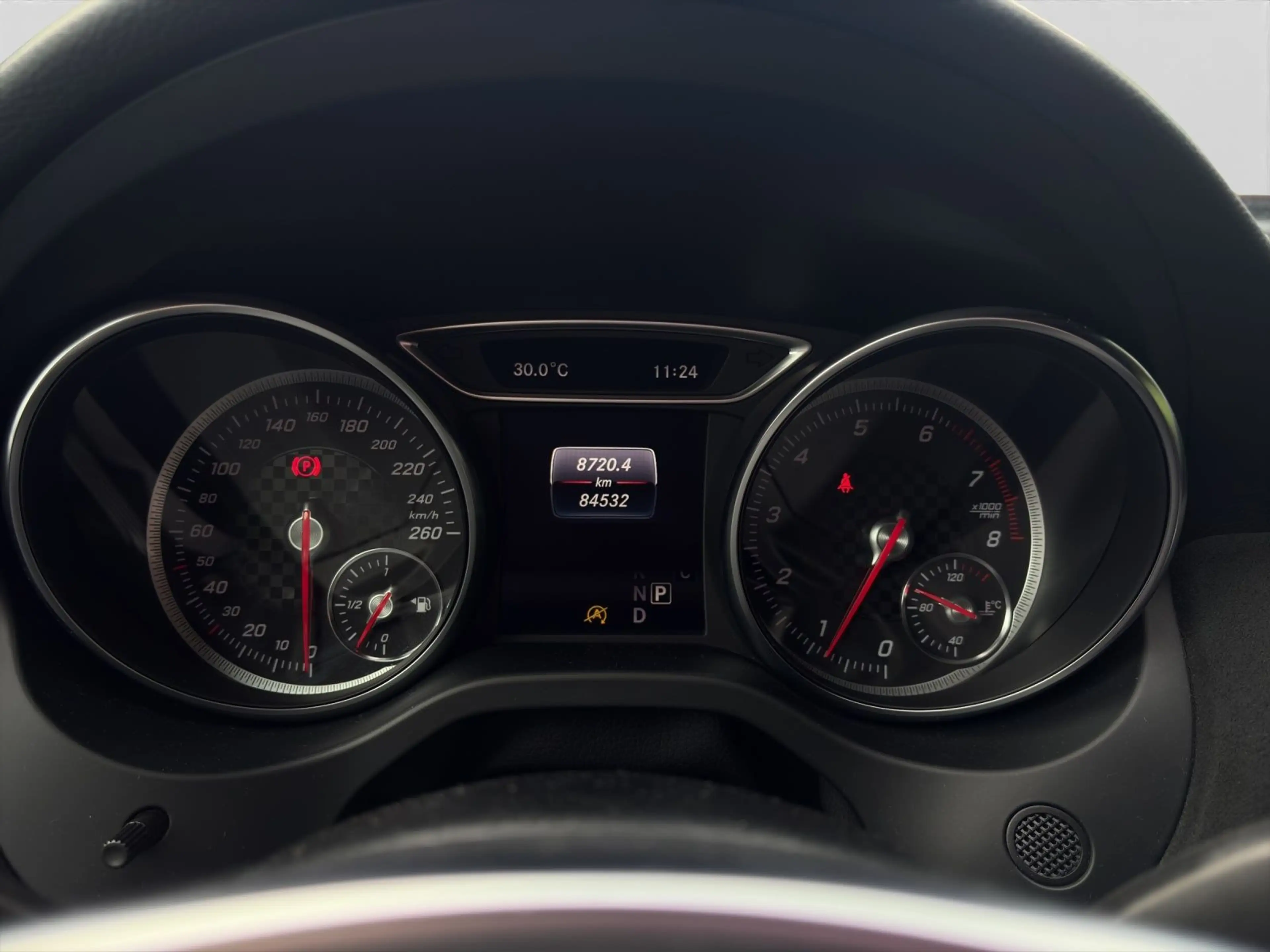Mercedes-Benz A 180 DCT AMG LINE LM18 LED SHZ — photo 10
