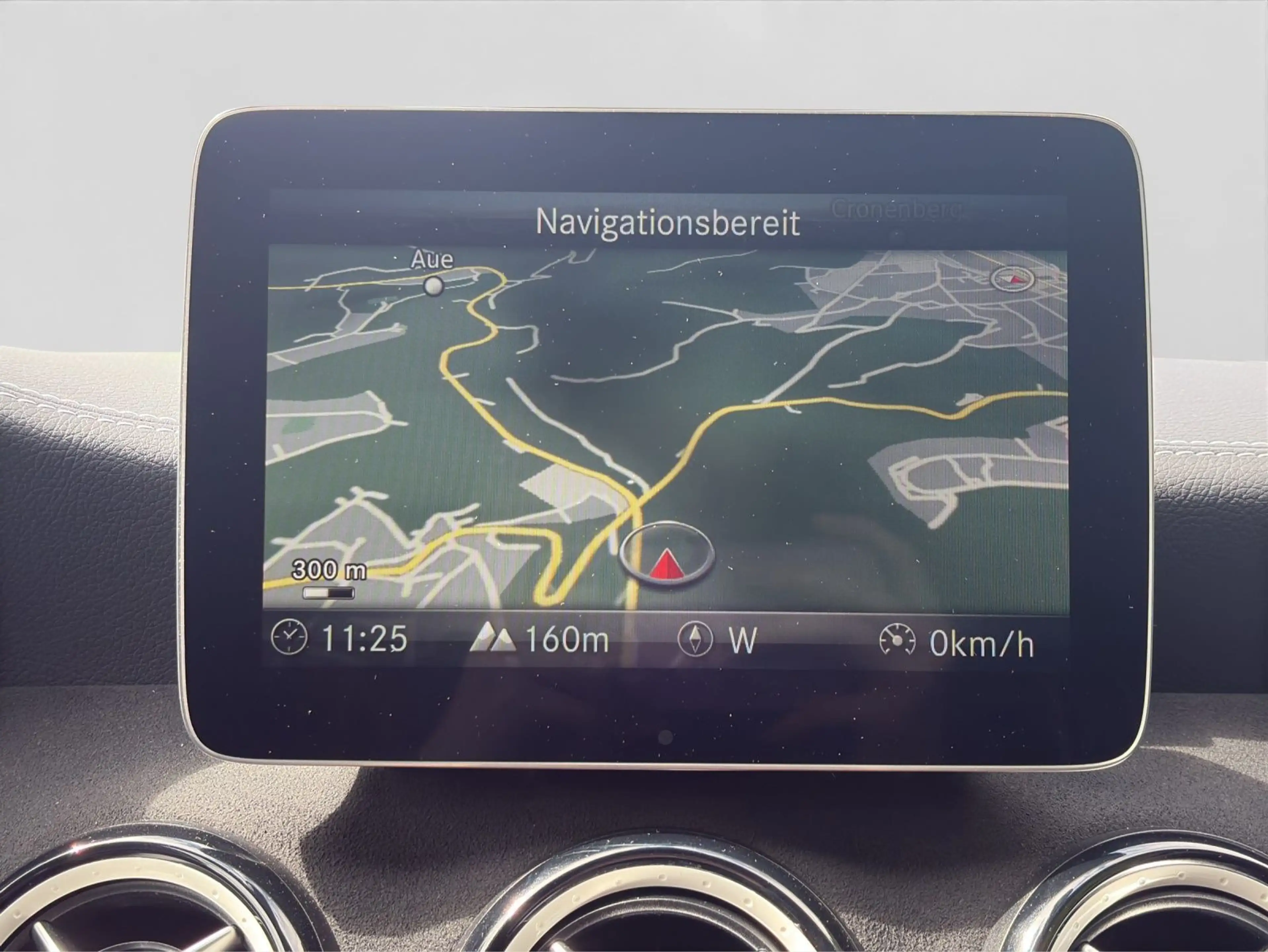 Mercedes-Benz A 180 DCT AMG LINE LM18 LED SHZ — photo 12