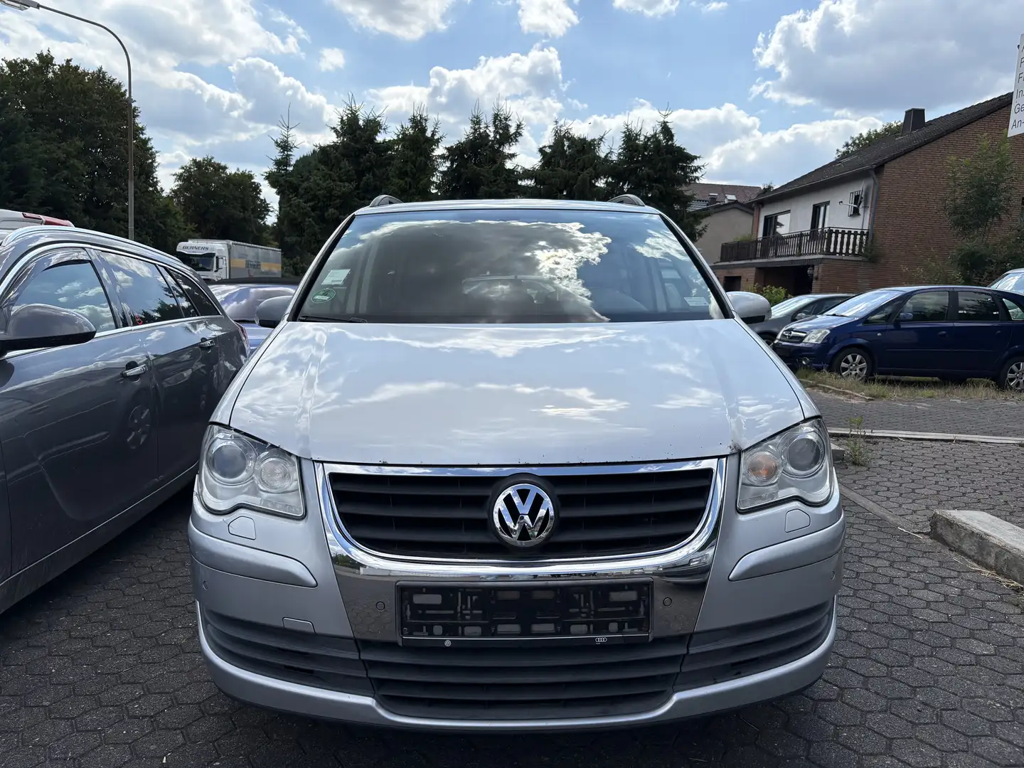Volkswagen Touran 2.0 TDI DPF United*AUTOMATIK* Silber - 1