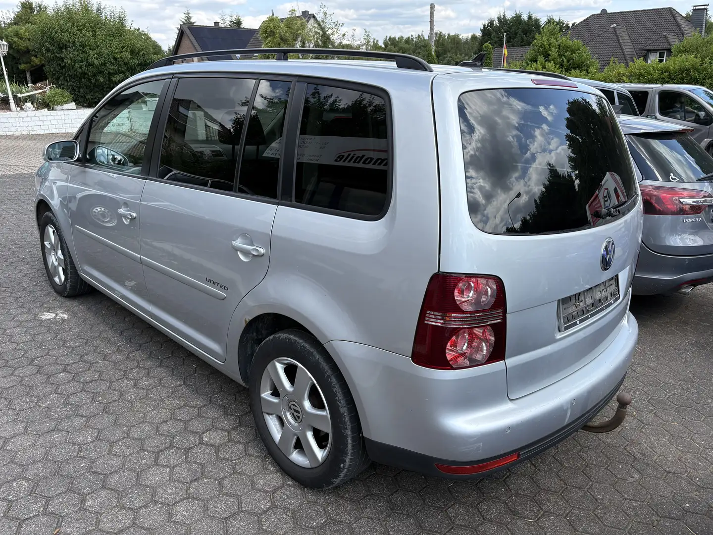Volkswagen Touran 2.0 TDI DPF United*AUTOMATIK* Silber - 2