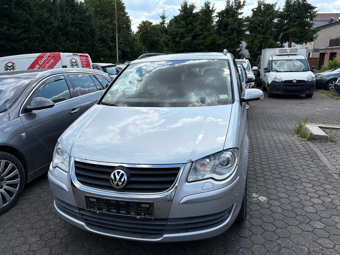 Volkswagen Touran 2.0 TDI DPF United Argent - 1