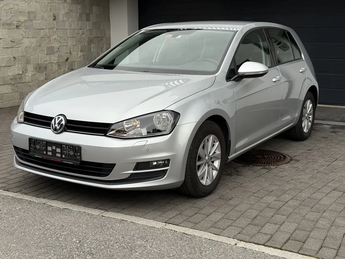 Volkswagen Golf Comfortline TDI 105 PS 4Motion Grau - 1