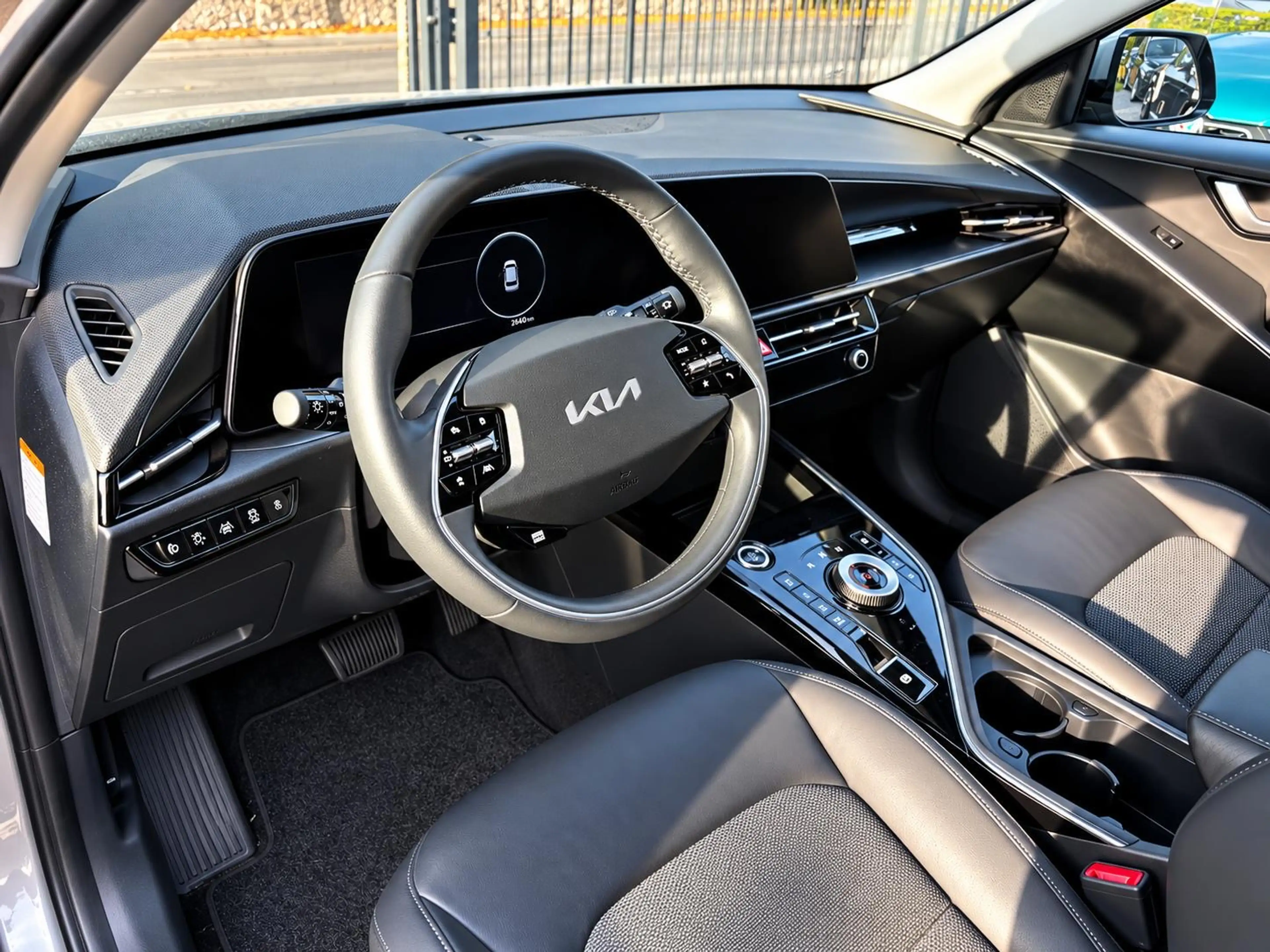 Kia Niro HYBRIDE * GARANTIE KIA 2029 * AUTOMATIQUE * ÉTAT SHOWROOM — photo 13