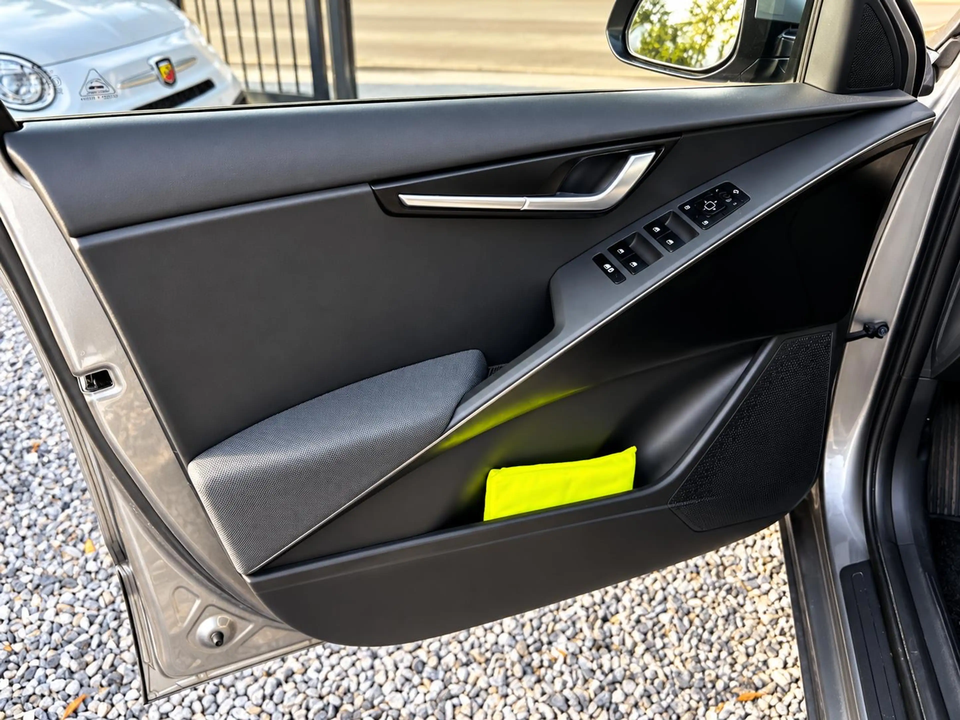 Kia Niro HYBRIDE * GARANTIE KIA 2029 * AUTOMATIQUE * ÉTAT SHOWROOM — photo 12
