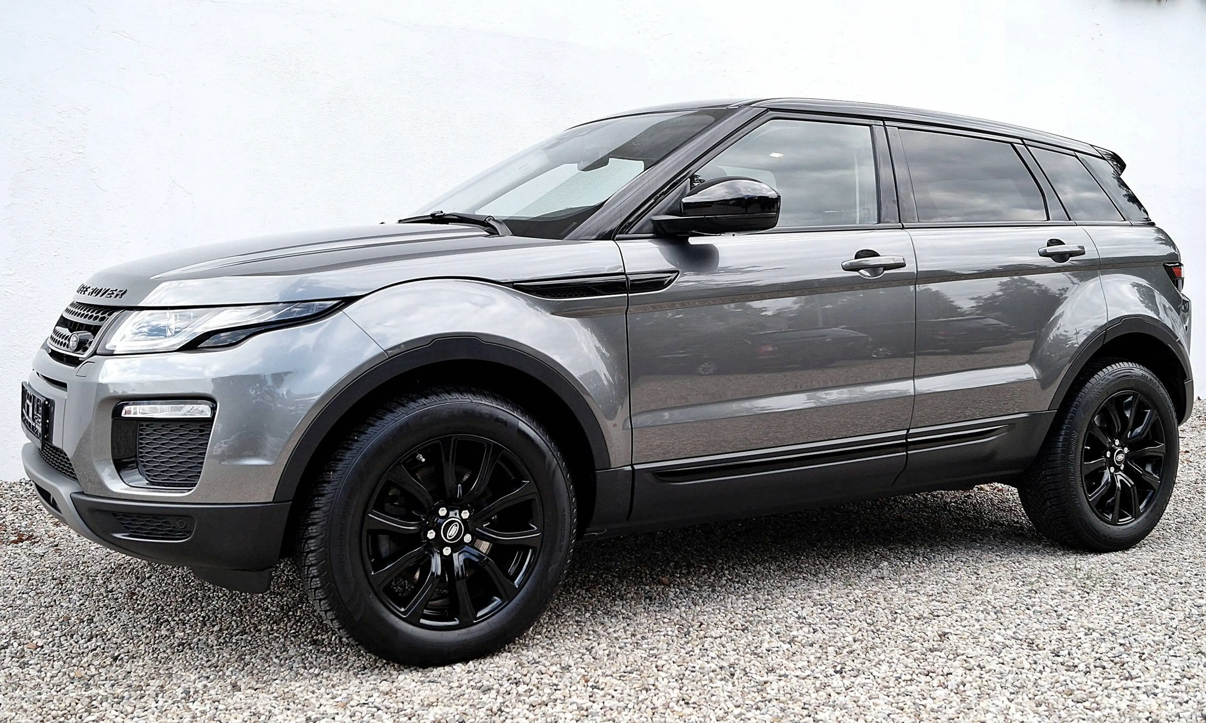 Land Rover Range Rover Evoque 2.0 TD4 AWD D150 -GEPFLEGT-GEPRÜFT-MIT TOLLEN EXTRAS- *GERNE AUCH MIT GARANTIE* — photo 2