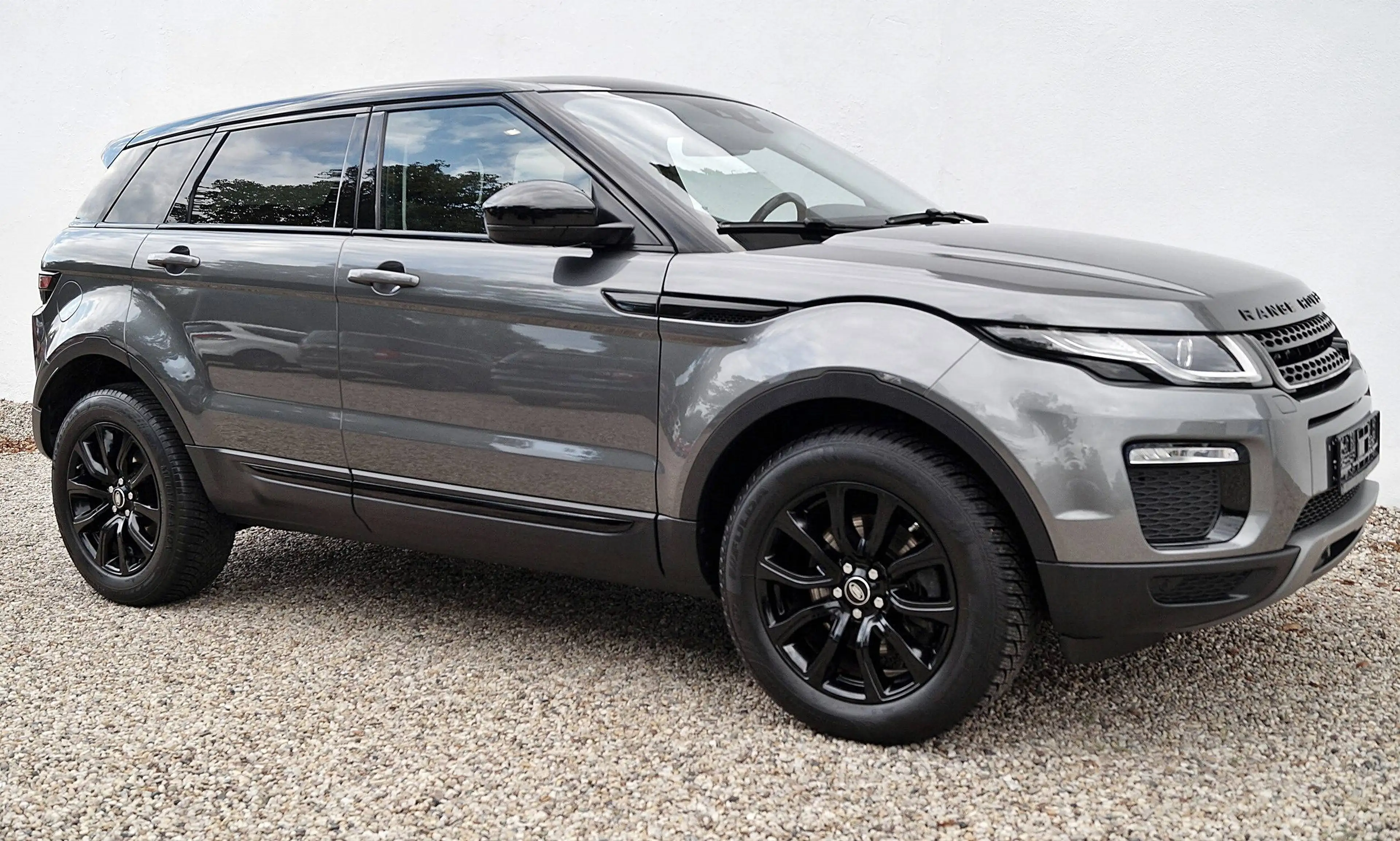 Land Rover Range Rover Evoque 2.0 TD4 AWD D150 -GEPFLEGT-GEPRÜFT-MIT TOLLEN EXTRAS- *GERNE AUCH MIT GARANTIE* — photo 5
