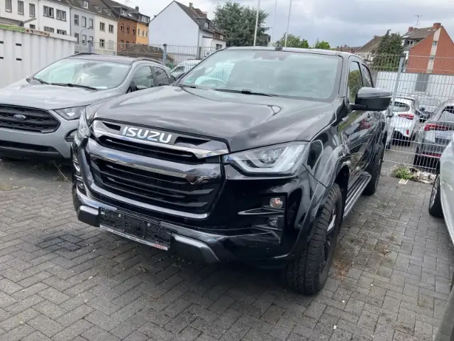 Isuzu D-Max D-MAx 1,9 TD Space Cab 4 WD V-Cross 1.9 S Navi App