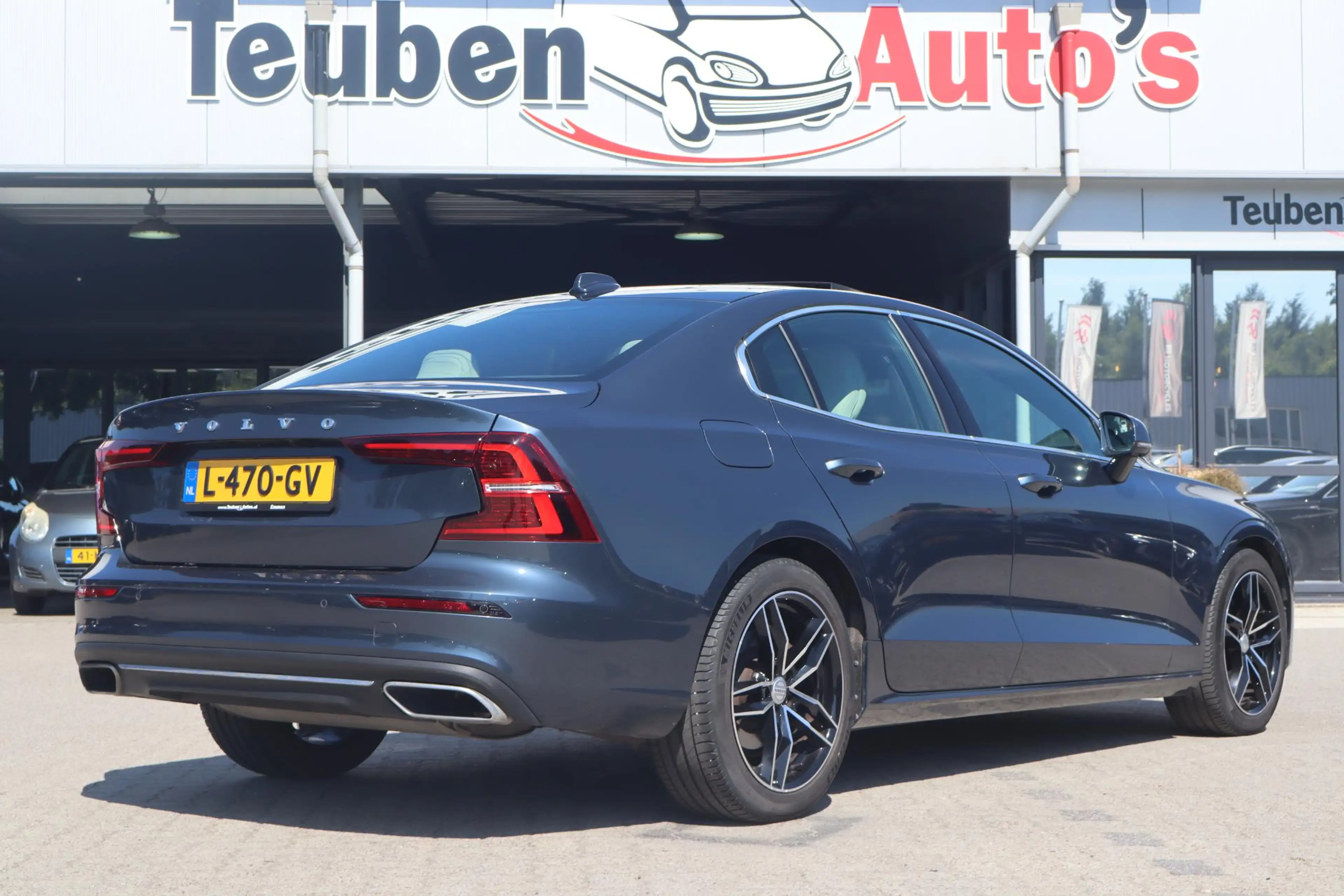 Volvo S60 2.0 B3 Inscription | Lounge Pack | Elektrisch pano — photo 2