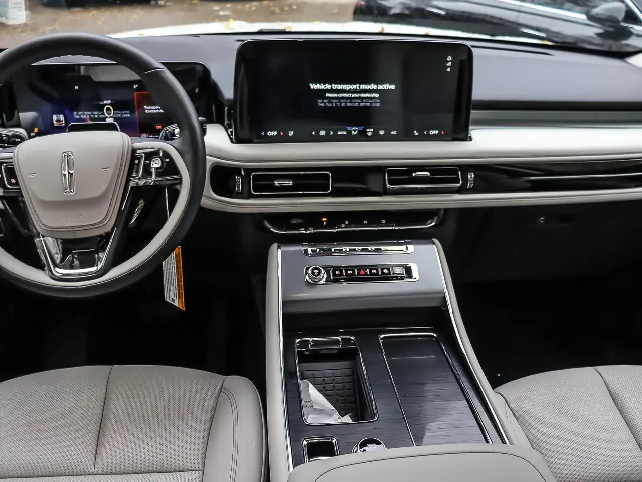 Lincoln Aviator снимка Lincoln Aviator
