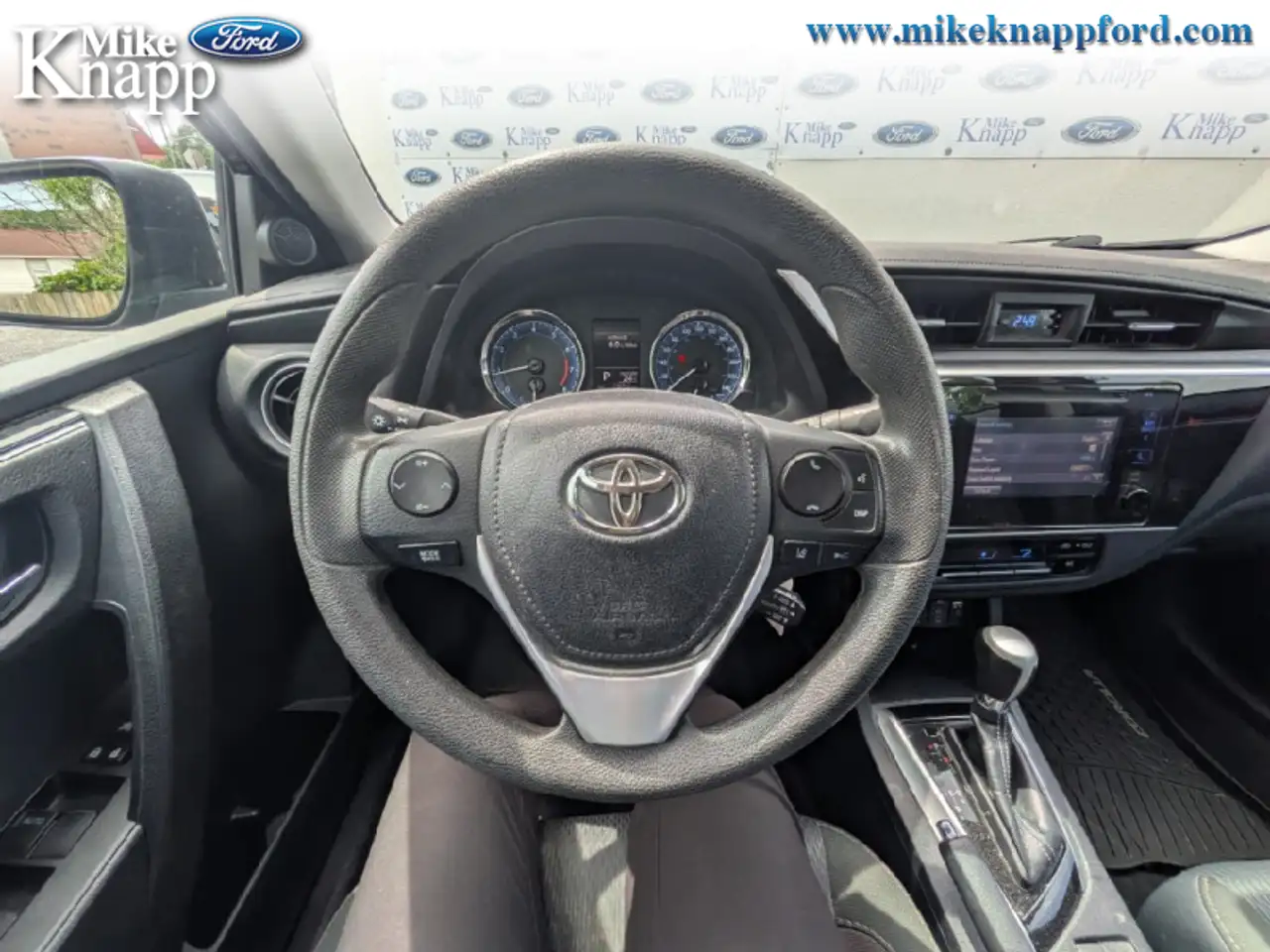 Toyota Corolla снимка Toyota Corolla