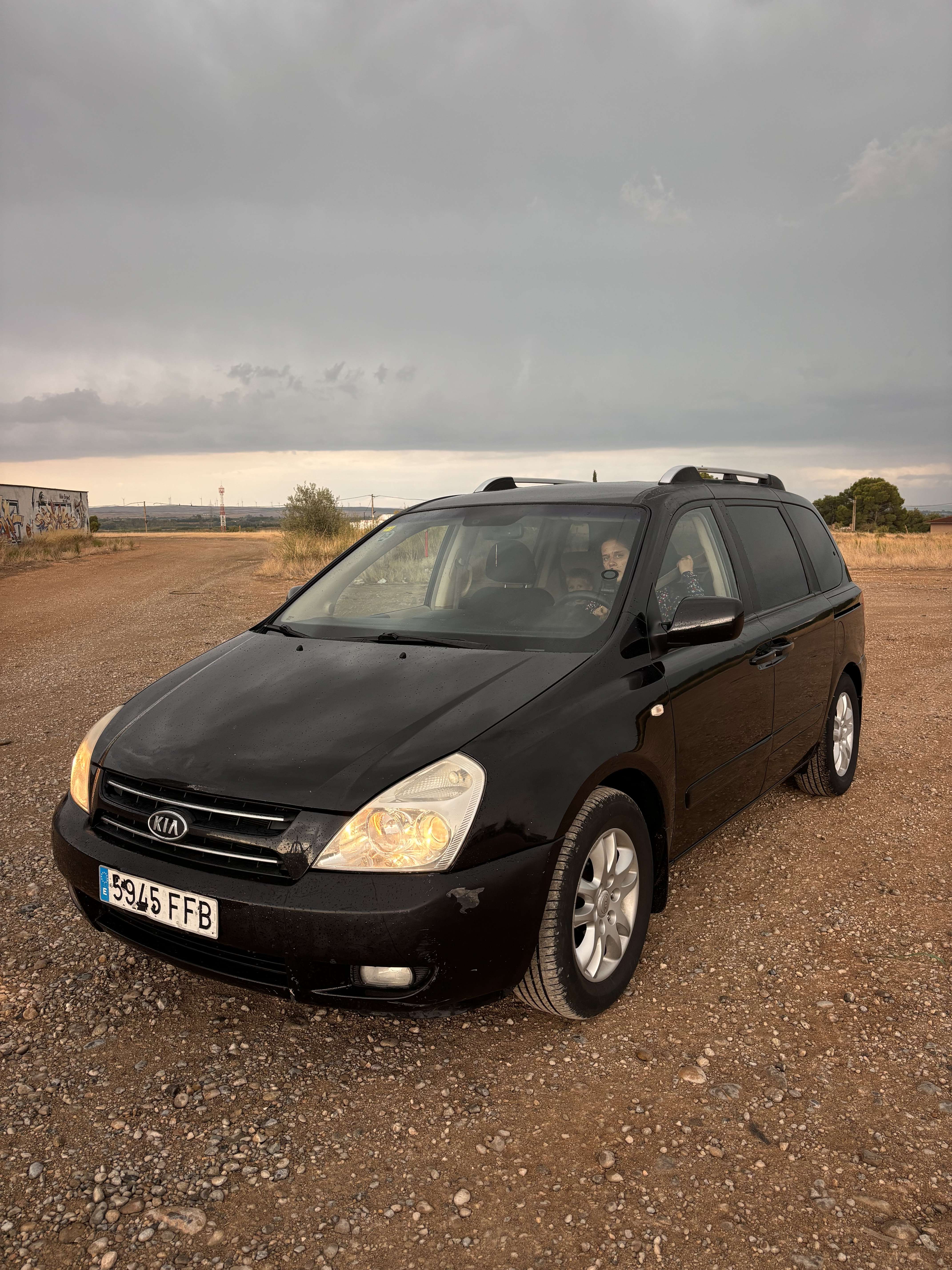 Kia Carnival 2.9 CRDi DPF EX - foto 1
