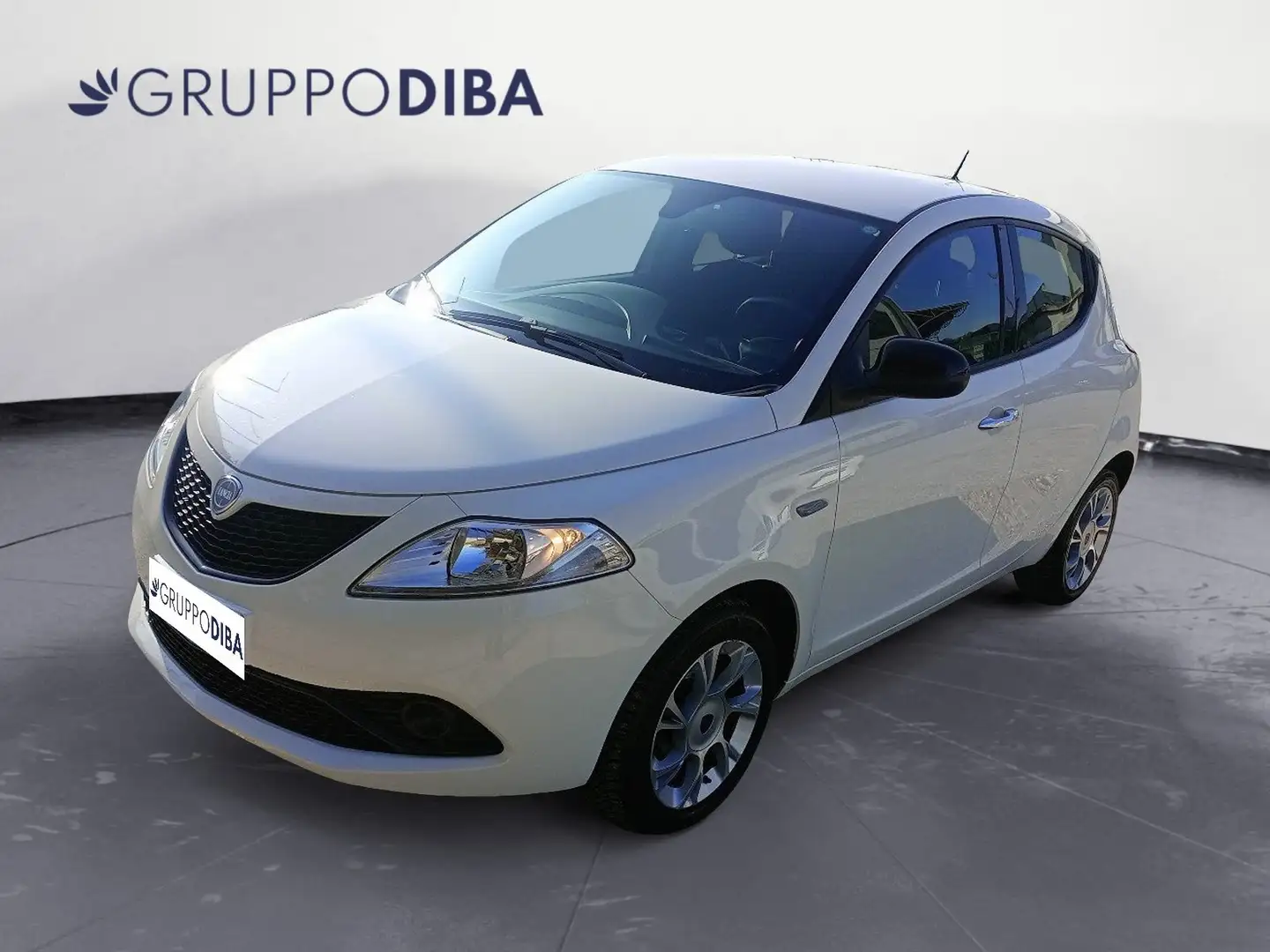 Lancia Ypsilon III 2015 Benzina 1.2 Gold s&s 69cv my19 Wit - 1