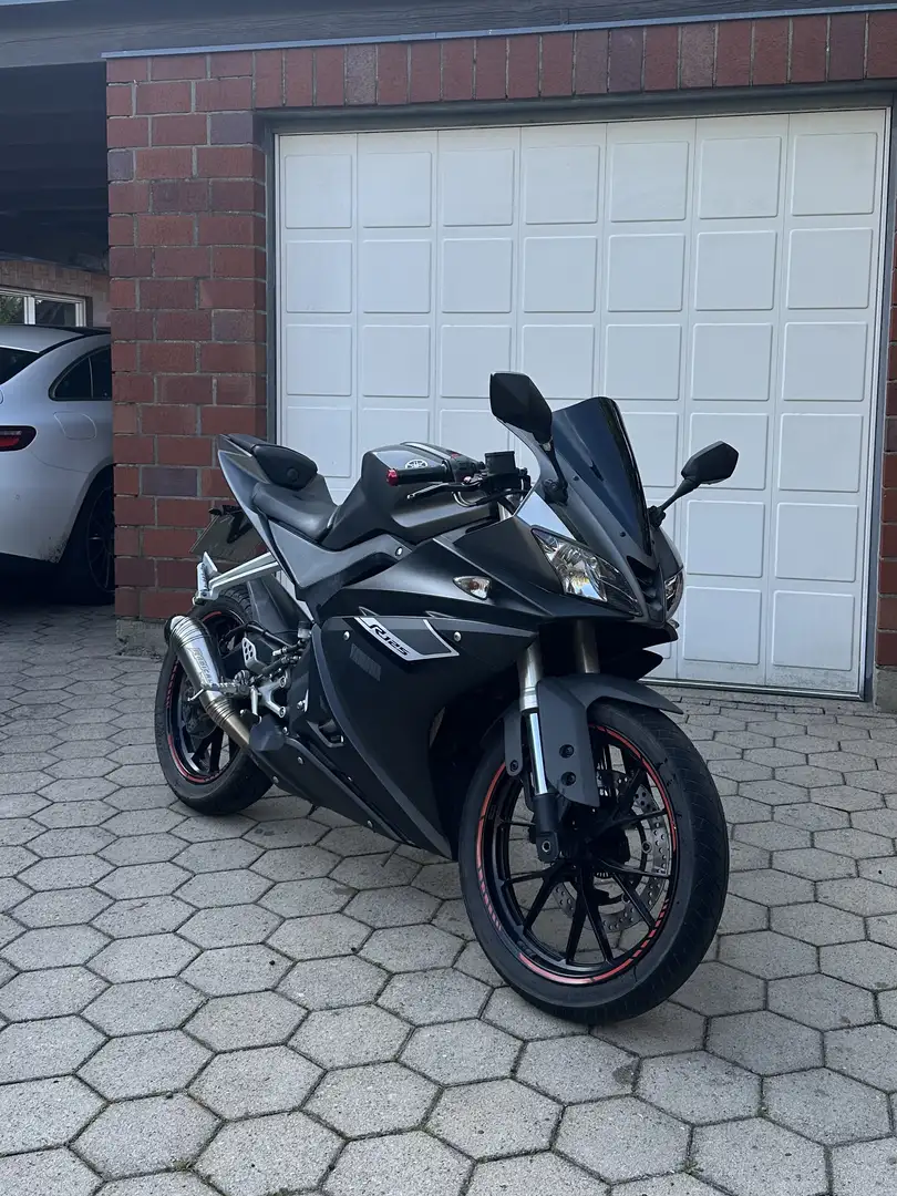 Yamaha YZF-R125 Gris - 1