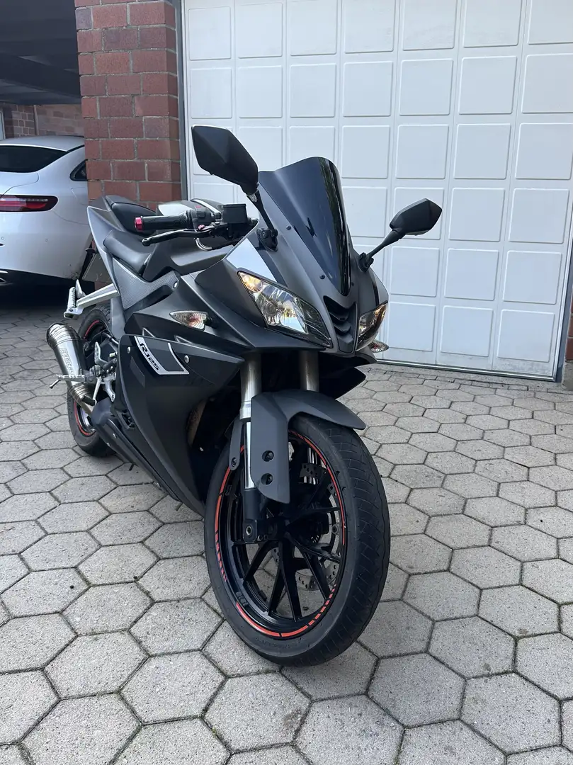 Yamaha YZF-R125 Gris - 2