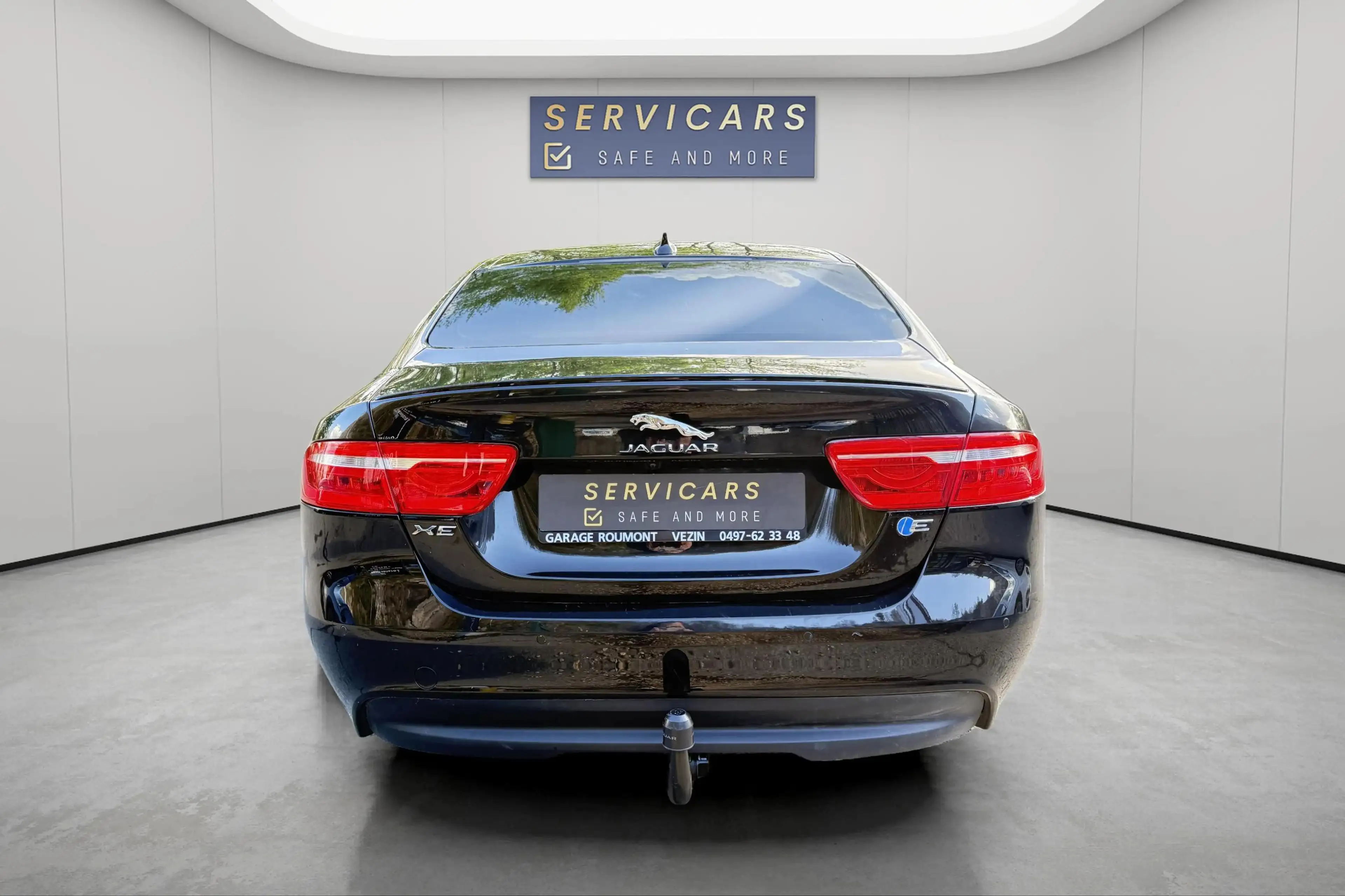 Jaguar XE XE 2.0 D E-Performance R-Sport — photo 6