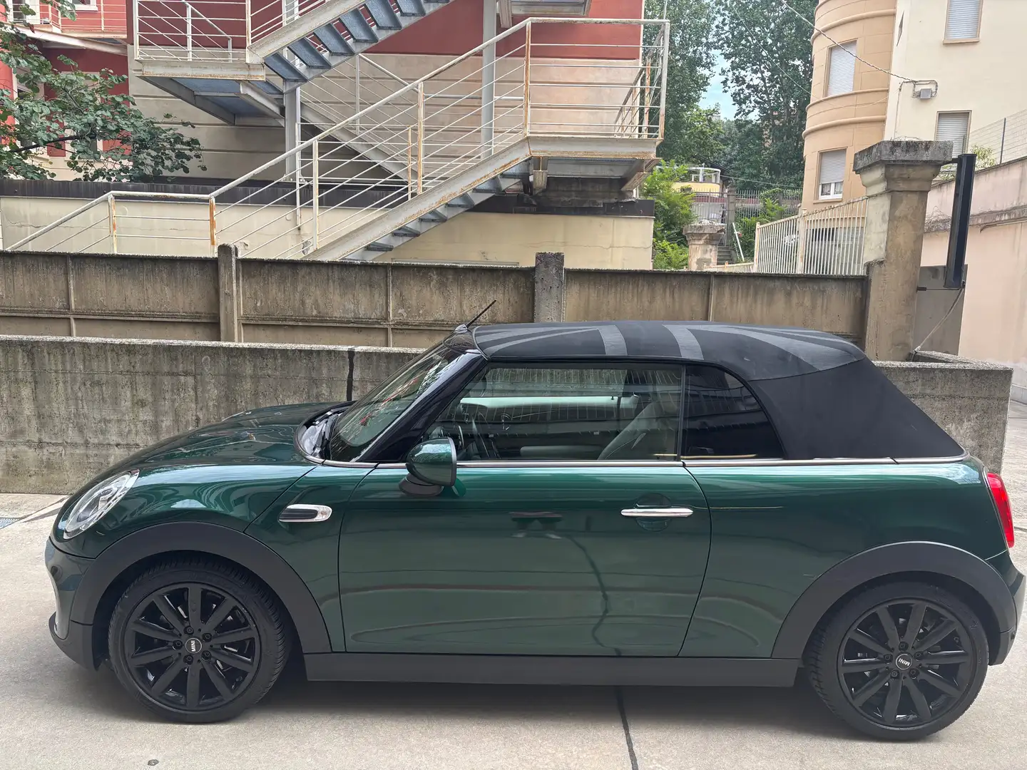 MINI Cooper D Cabrio Mini Cabrio 1.5 Hype auto Grün - 2
