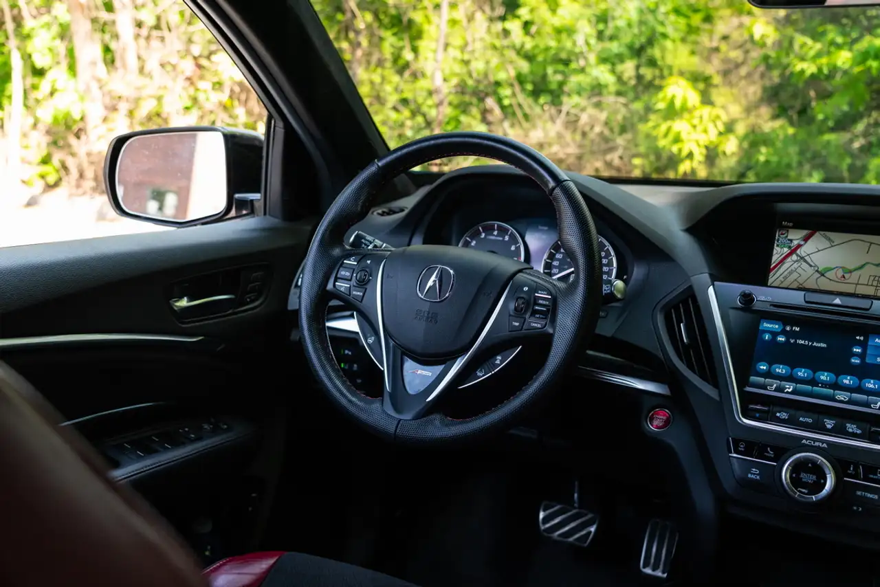 Acura MDX снимка Acura MDX