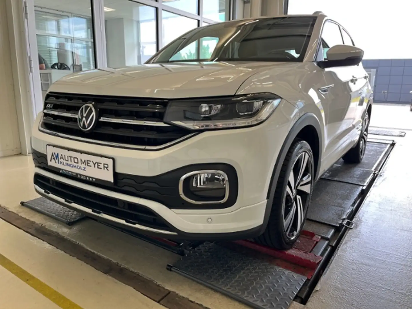 Volkswagen T-Cross 1.0 TSI 7-Gang DSG Style Light Assist Navi ACC Bianco - 2