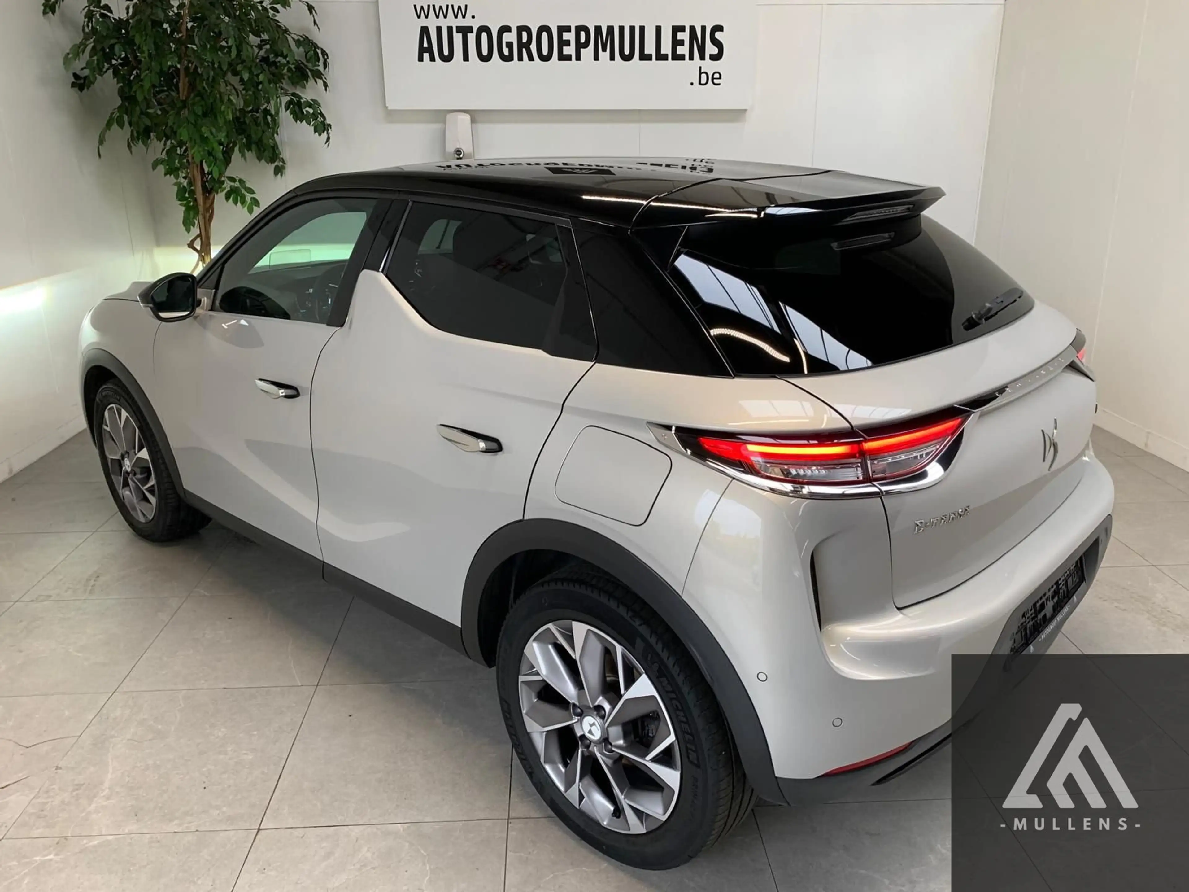 DS Automobiles DS 3 Crossback E-Tense Grand Chic — photo 5