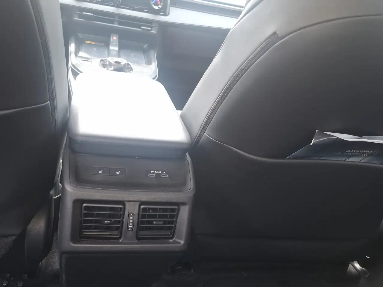 Toyota bZ4X 2026 — фото 19