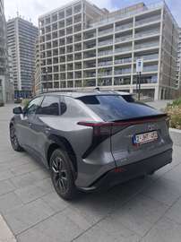 BZ4X 73.1 kWh 2WD Executive Executive