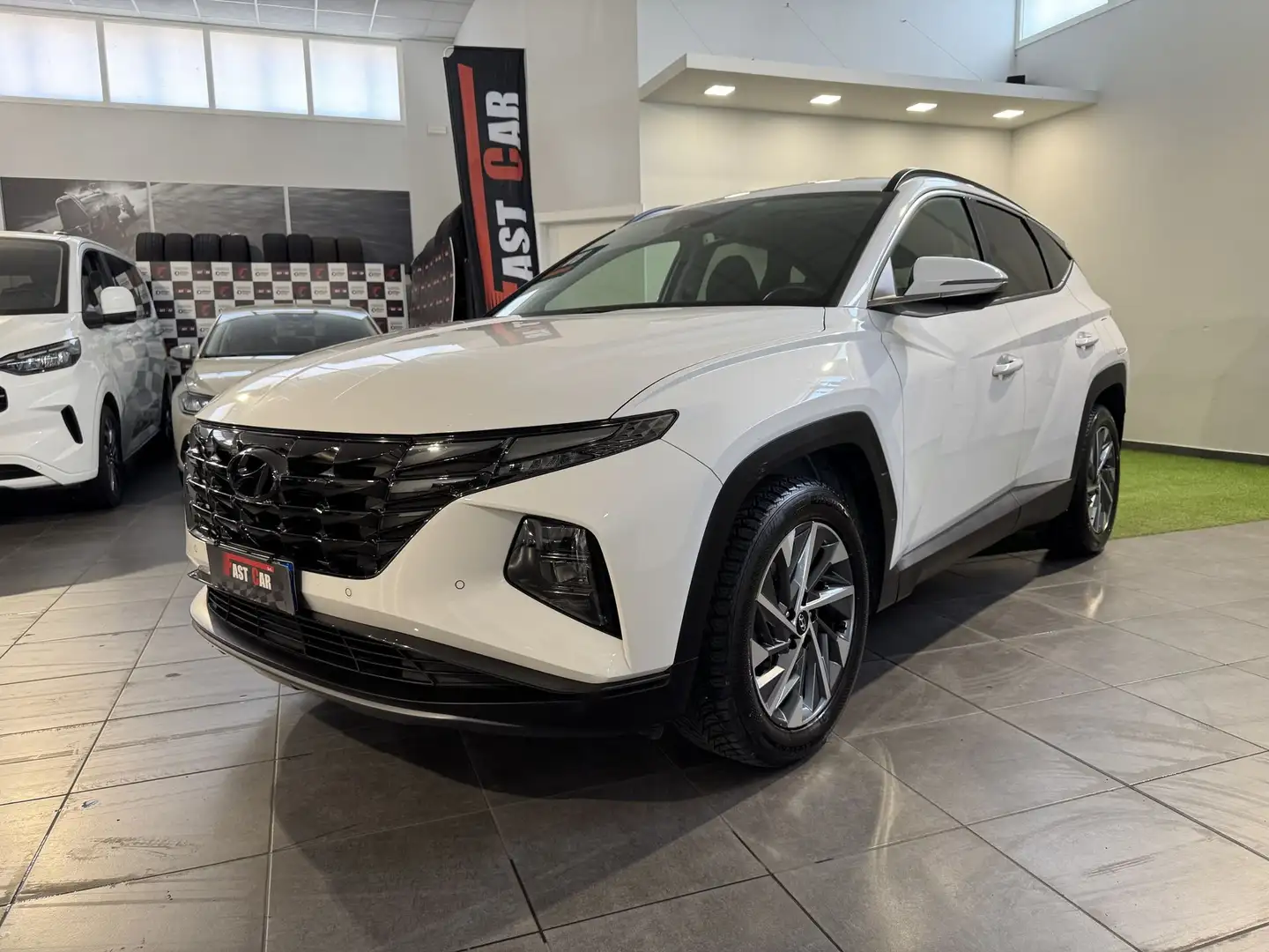 Hyundai TUCSON Tucson 1.6 CRDI XTech Weiß - 1