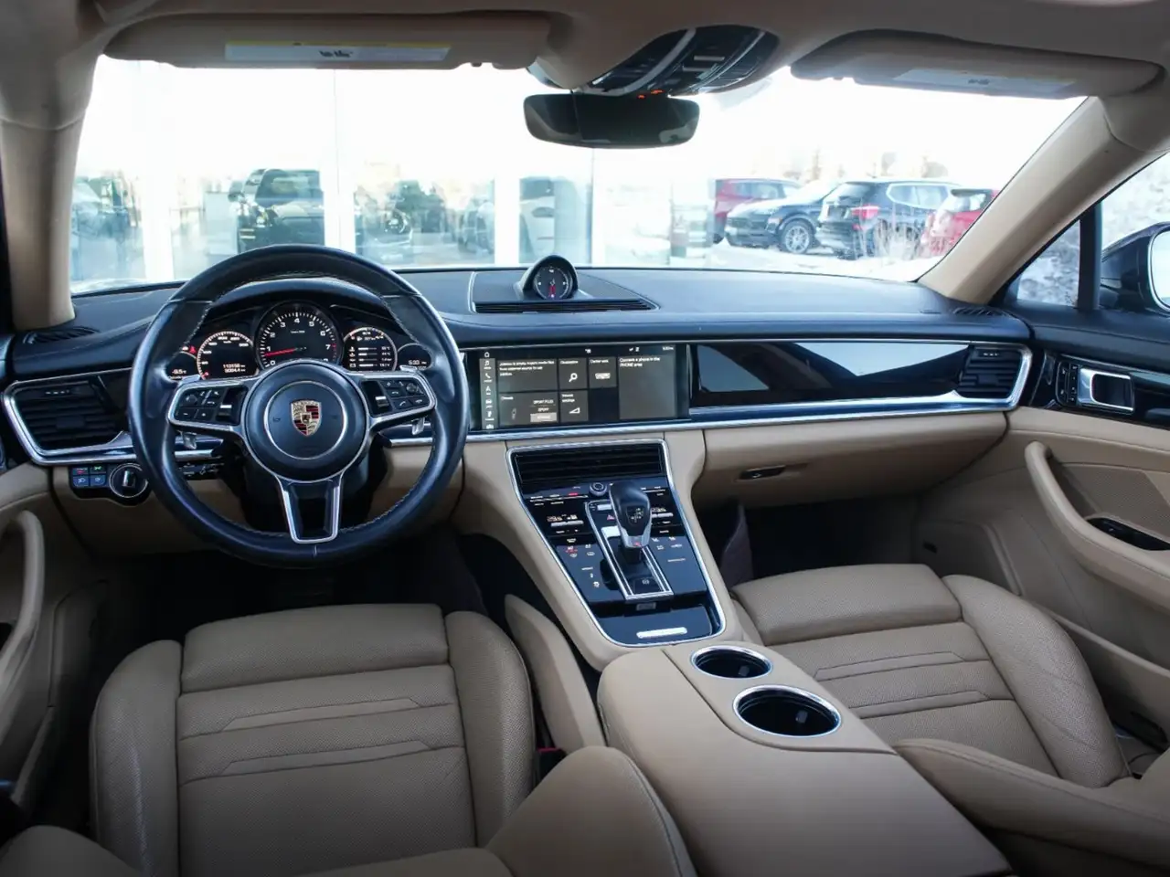 Porsche Panamera снимка Porsche Panamera