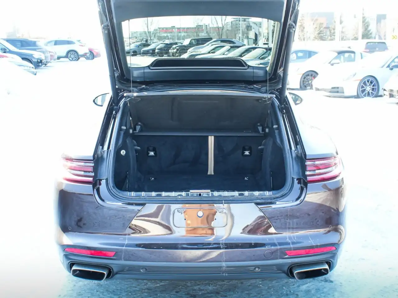 Porsche Panamera снимка Porsche Panamera