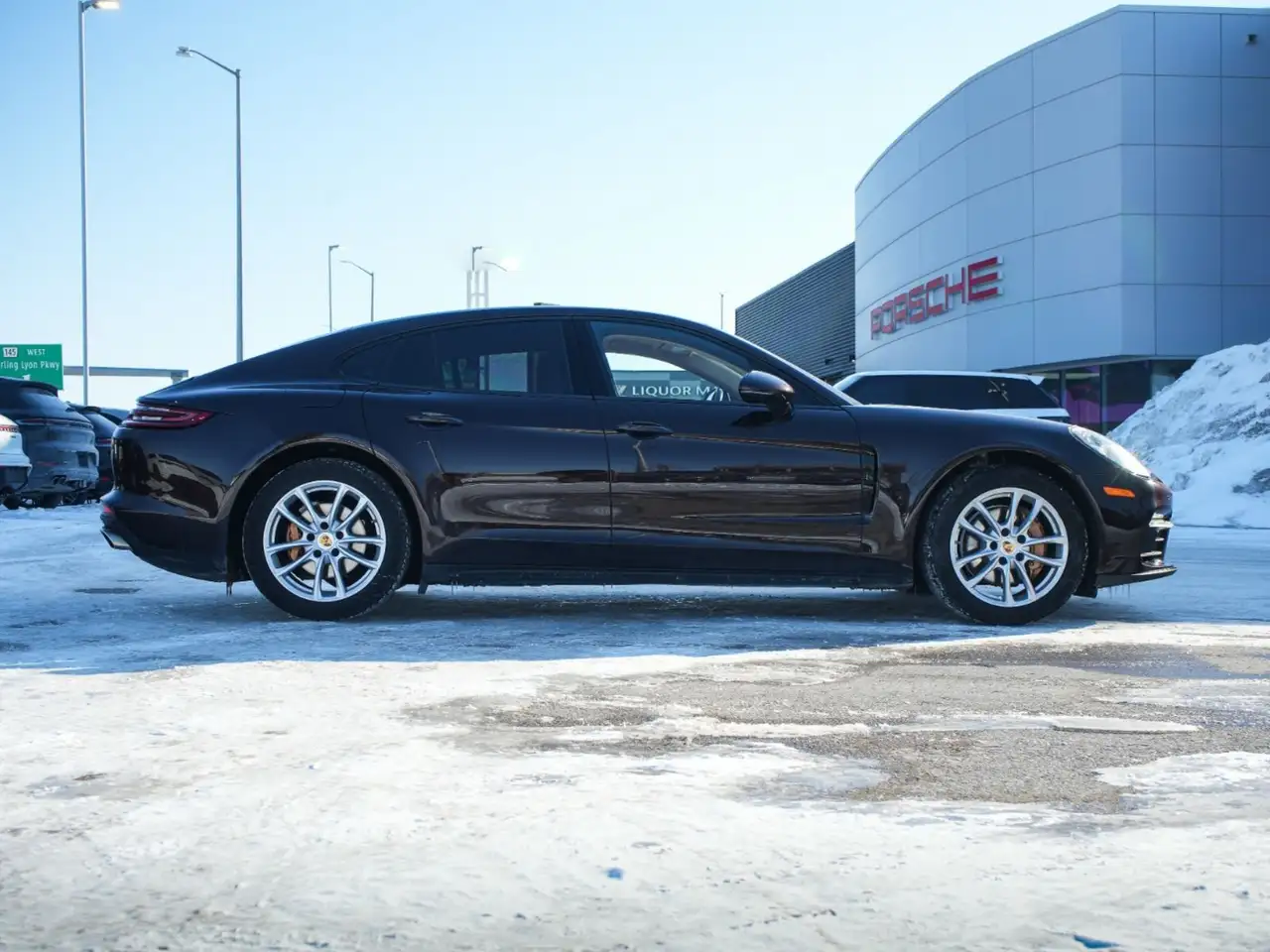 Porsche Panamera снимка Porsche Panamera