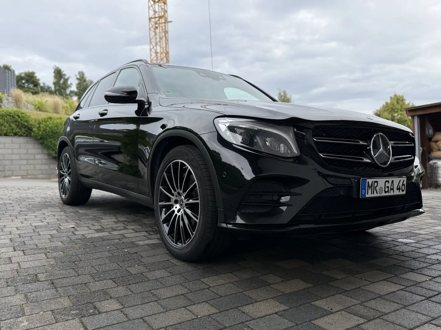 Mercedes-Benz GLC 350 d 4Matic 9G-TRONIC AMG Line ACC, Headup, Standh. Schwarz - 2