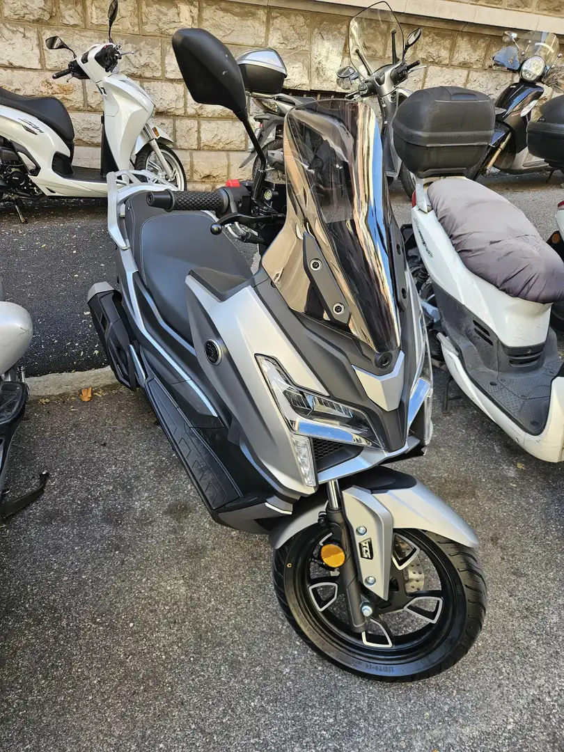 Voge R125 Сірий - 1