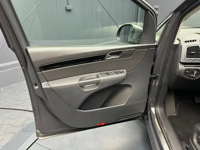 Seat Alhambra view 14