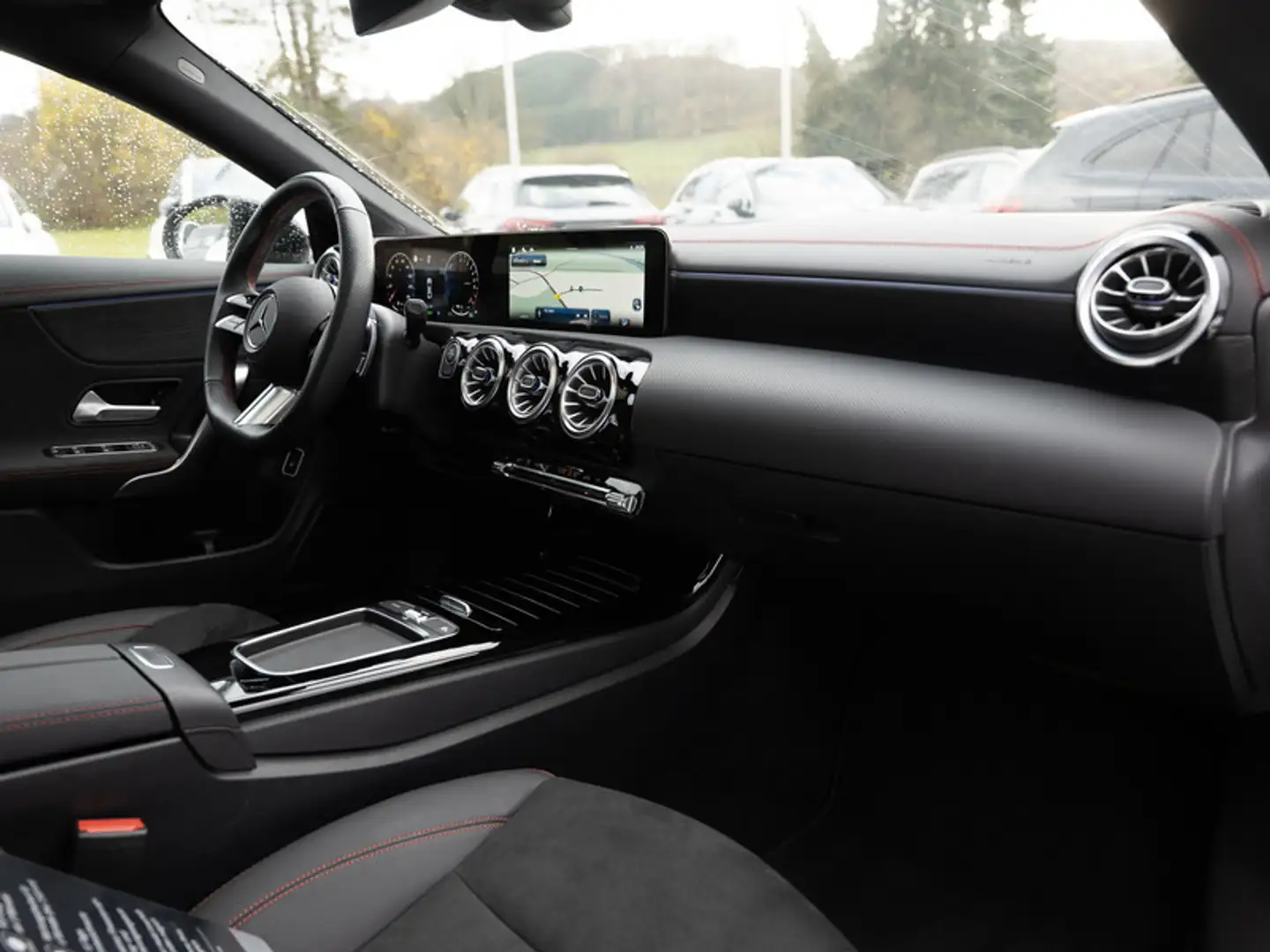 Mercedes-Benz CLA 250 e Coupé AMG-Sport/Cam/Pano/Night/Dist/19 Weiß - 2