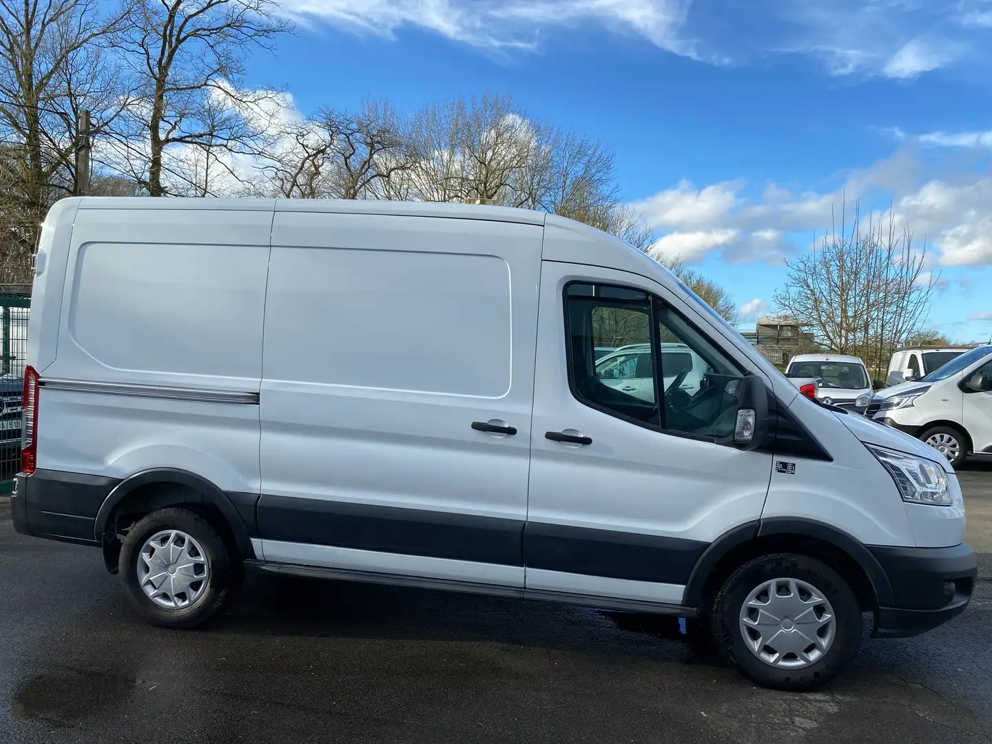 Ford Transit 2.0-T350-13950+BTW+TVA-L2H2-AIRCO-NAVI Wit - 2