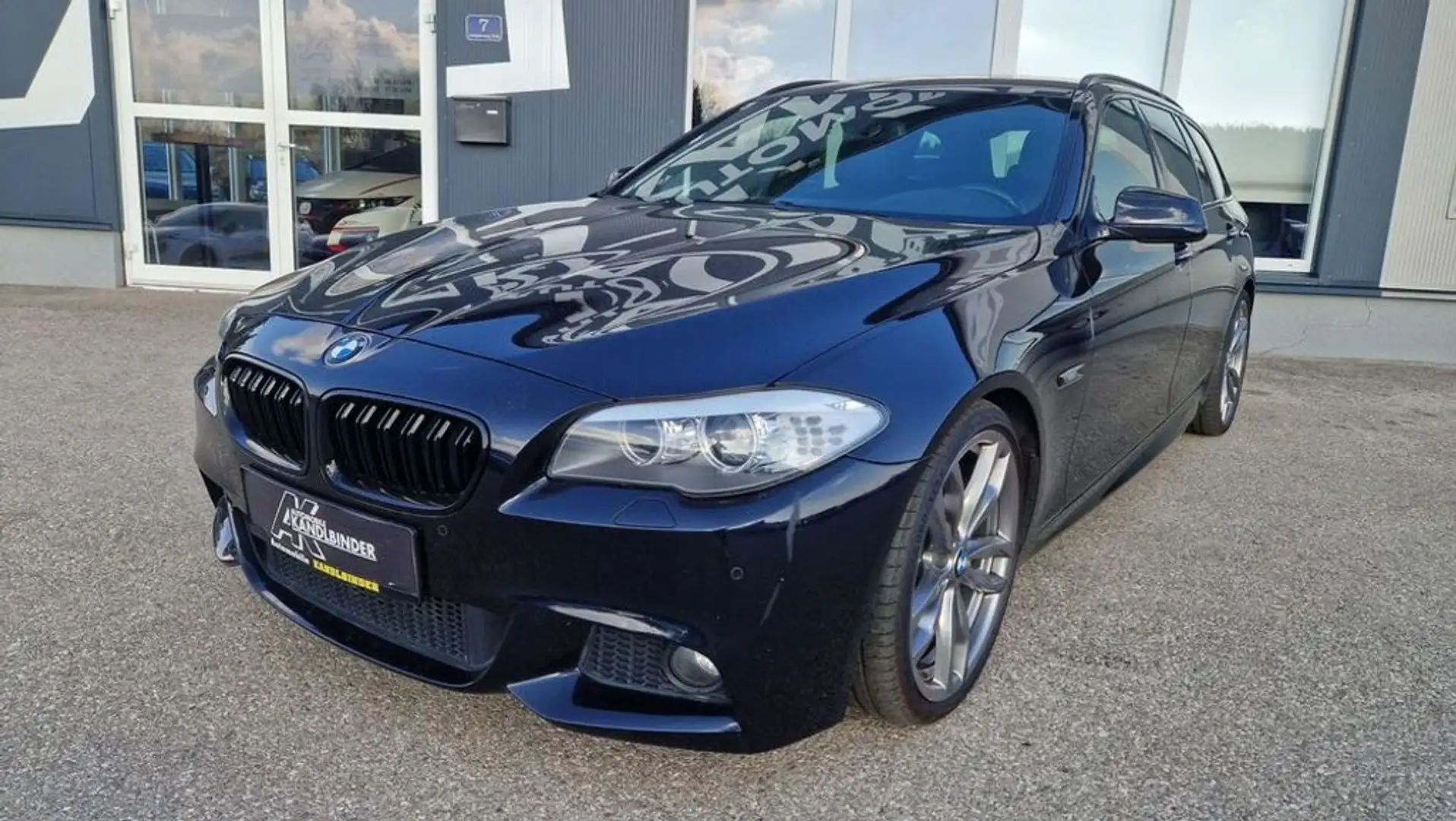 BMW 535 d Touring aut. M-Packet Schwarz - 1