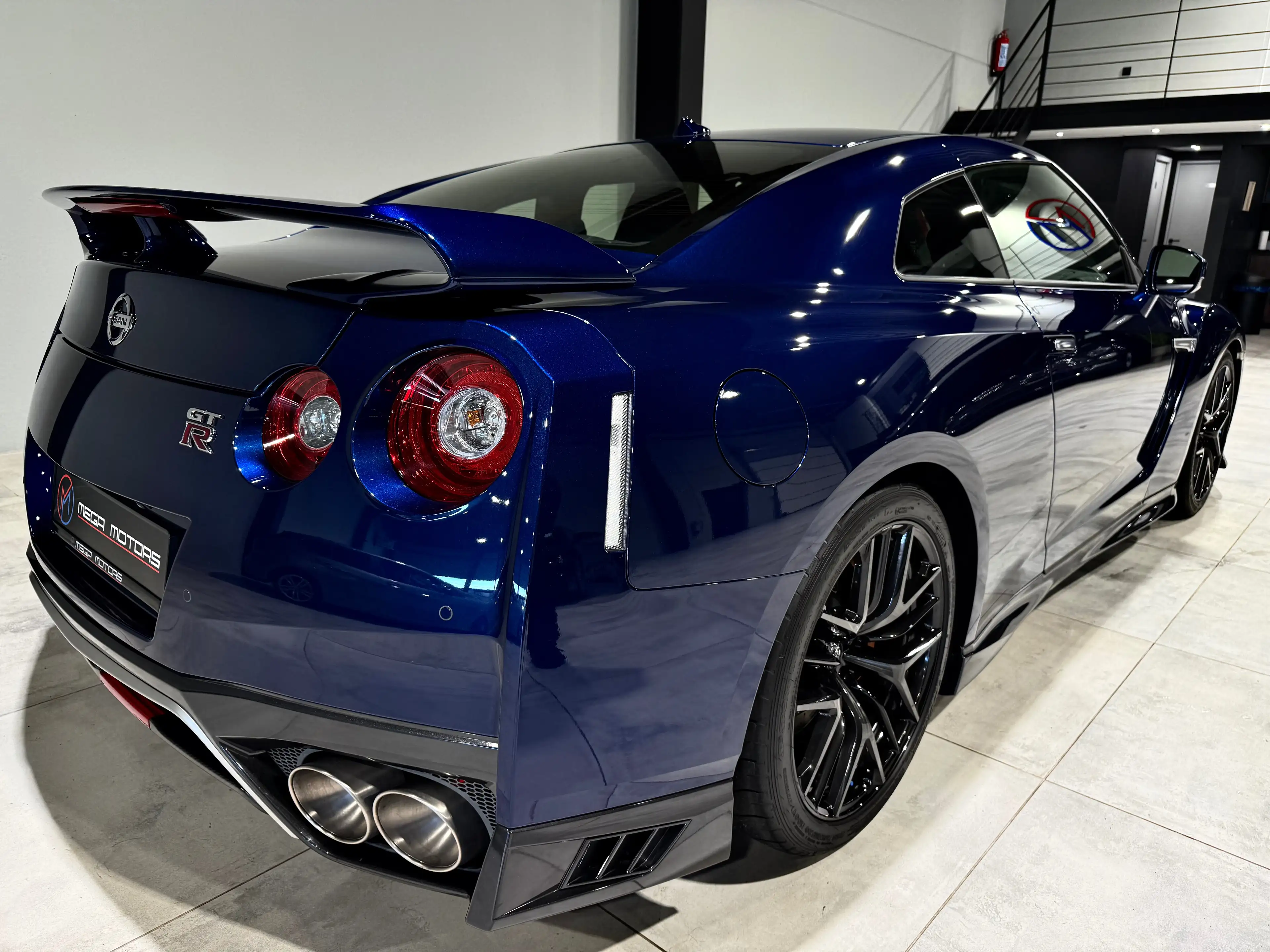 Nissan GT-R 3.8 V6 Bi-TURBO 570CV !! 12.847KM !! 1ER MAiN !! — photo 4