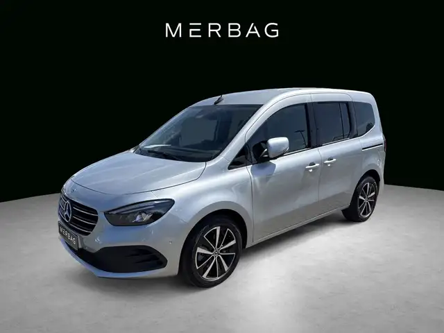 Mercedes-Benz null